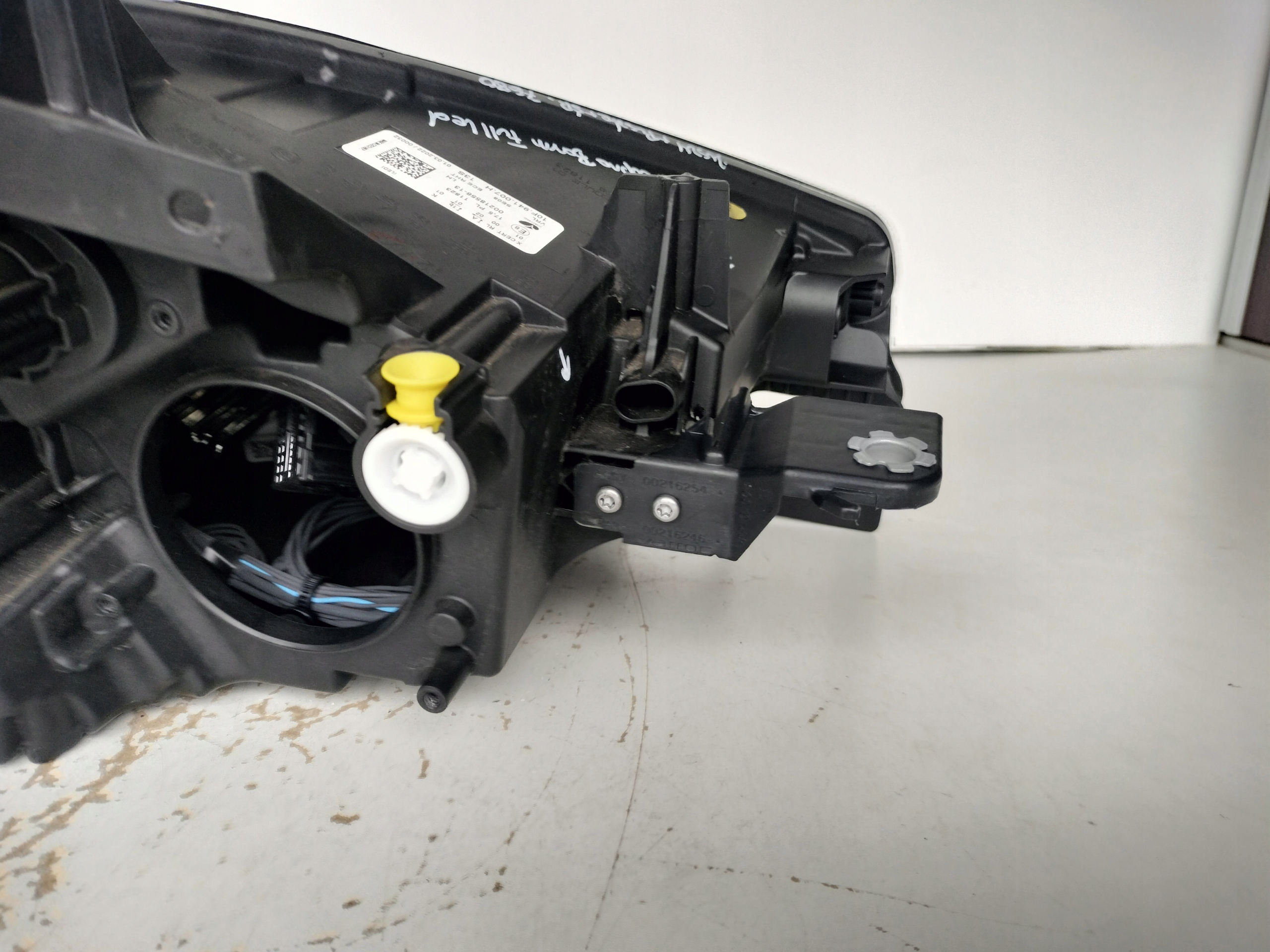 LAVE PREDNE SVETLO SEAT CUPRA BORN 10E 21- FULL LED