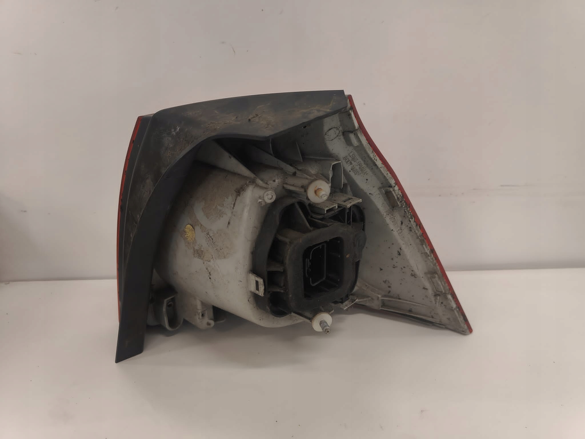 Volkswagen golf V 04-10 1K6 945 095 P LAVE ZADNE SVETLO