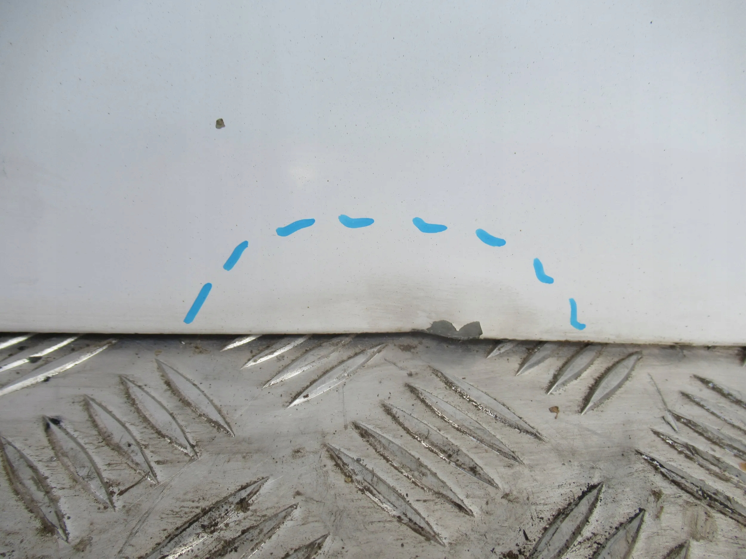 PRAVE ZADNE DVERE RENAULT TRAFIC