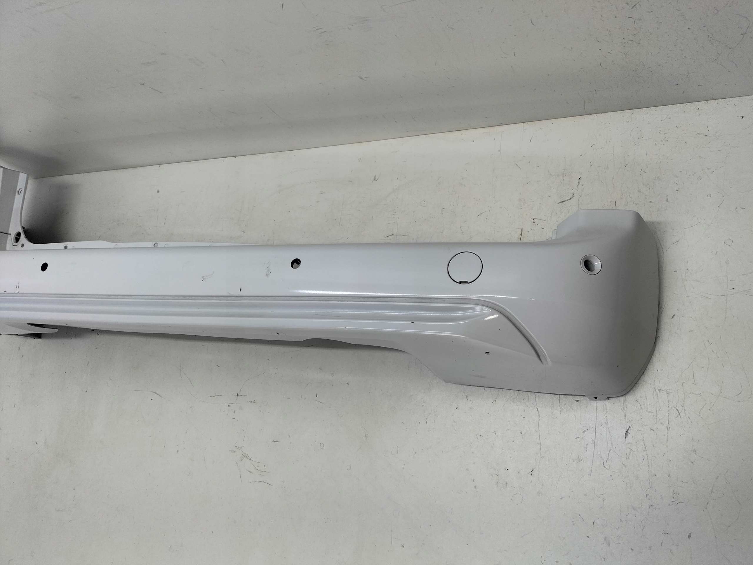 ZADNÝ NÁRAZNÍK CITROEN BERLINGO PARTNER IV 18- RIFTER 18-