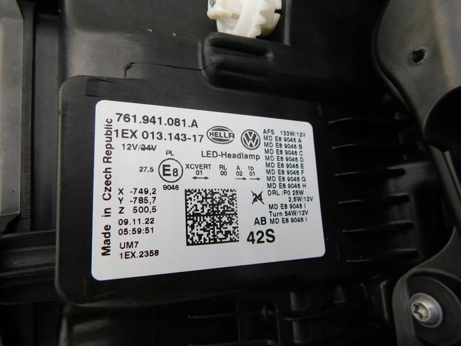 VW TOUAREG III FULL LED MATRIX 18- LAVE PREDNE SVETLO