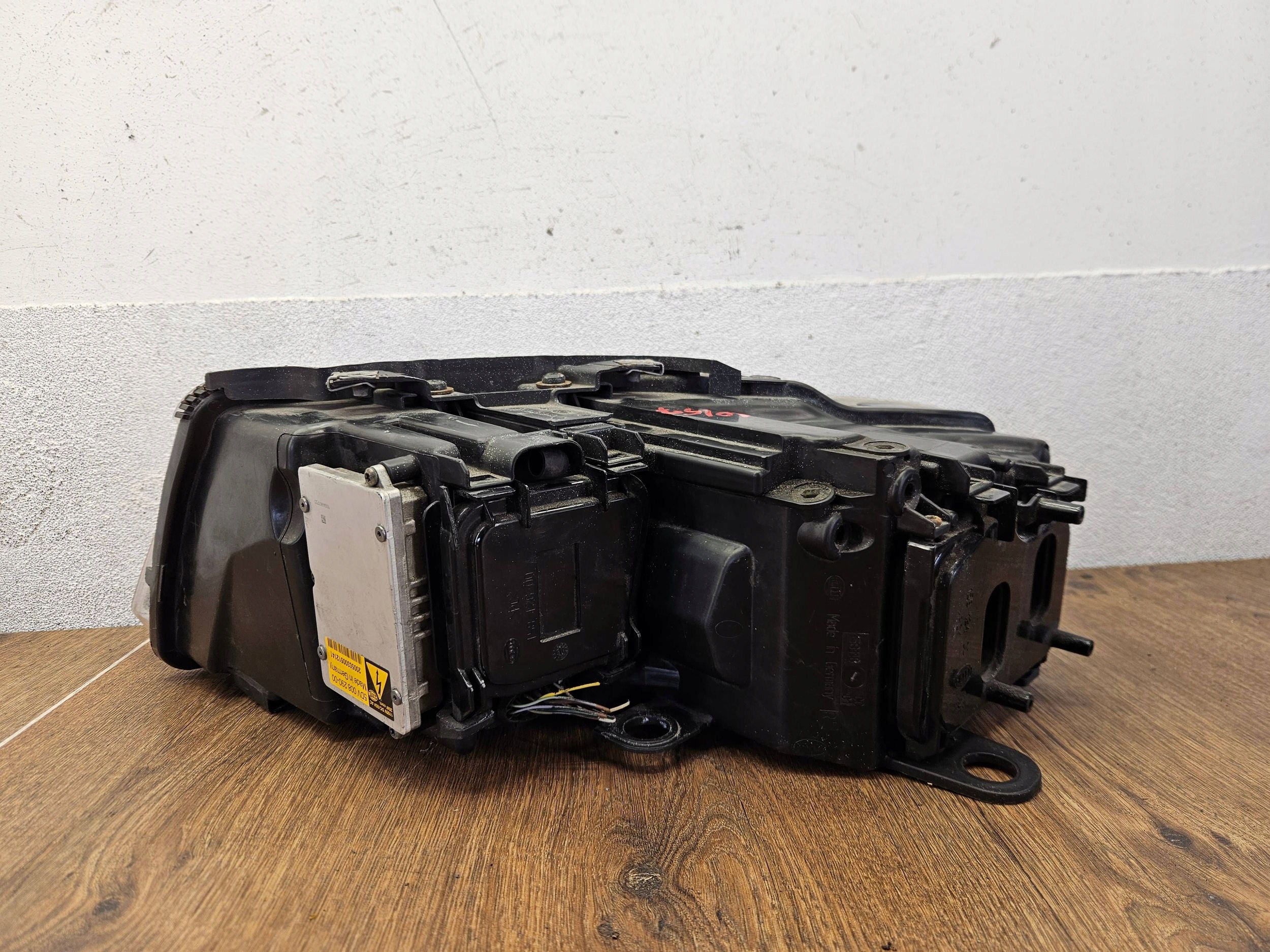 Audi A8 D3 4E lift 05-08 XENON SVETLO PRAVÝ PRAVA PREDNÝ PREDNÁ
