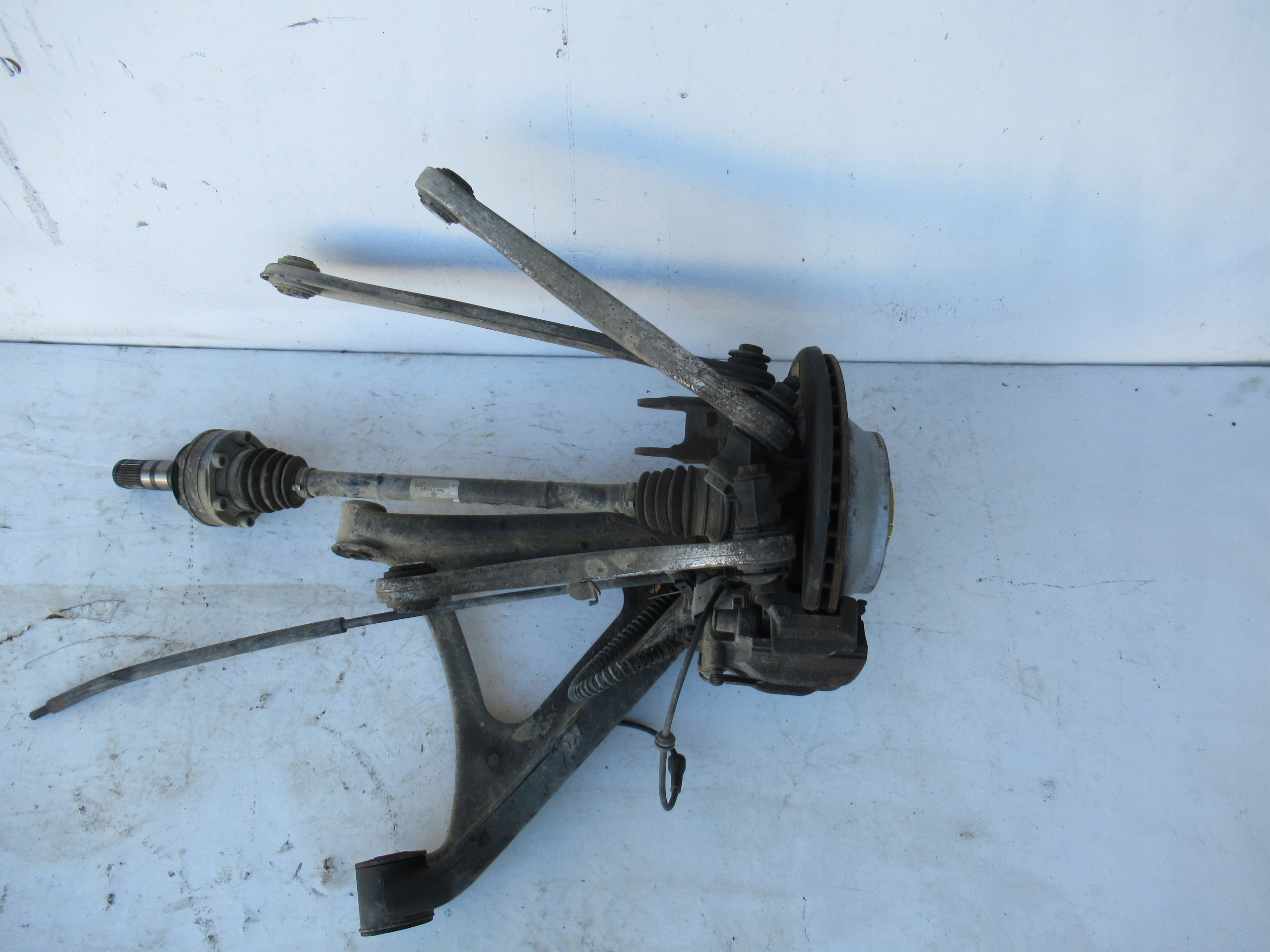 PRAVY ZADNY OTOC VW TOUAREG 7L 02-