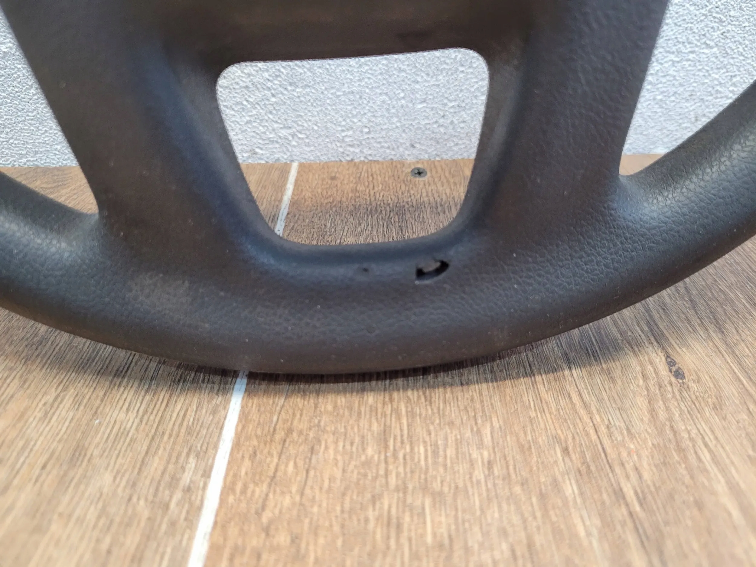 Renault Trafic III (X82) 2015 18650909S2 VOLANT