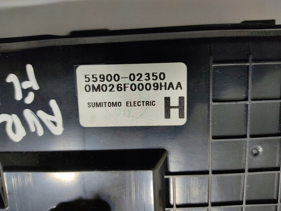 OVLADANIE KURENIA TOYOTA AURIS I E15 55900-02350 2009-2012 LIFT