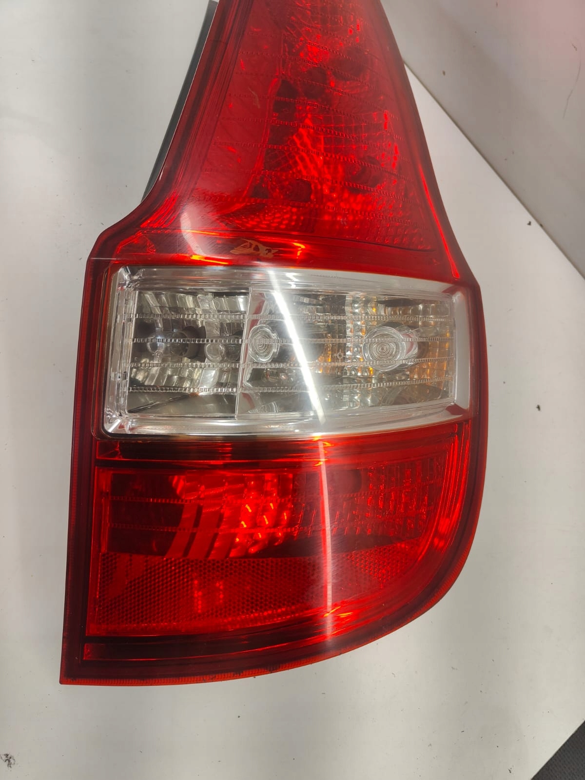 Hyundai i30 07-10 92402-2R1 ZADNE SVETLO ZADNA KOMBI