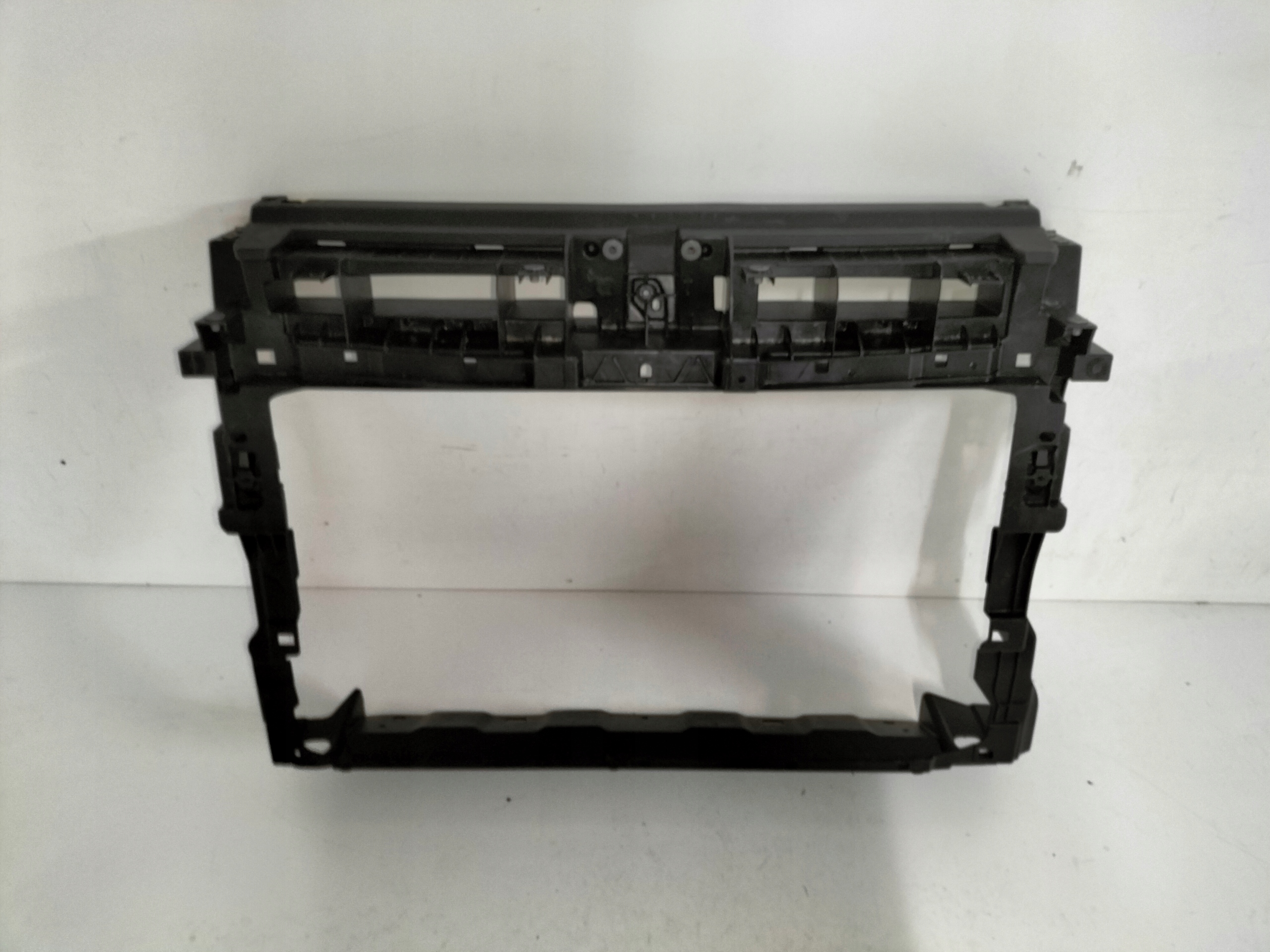 PREDNÉ ČELO SEAT TARRACO 18-