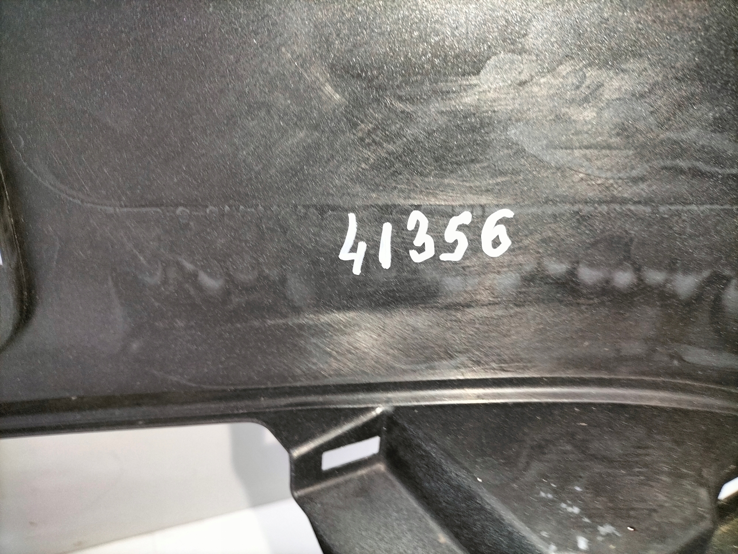 PREDNÝ NÁRAZNÍK TOYOTA AURIS II LIFT 15-