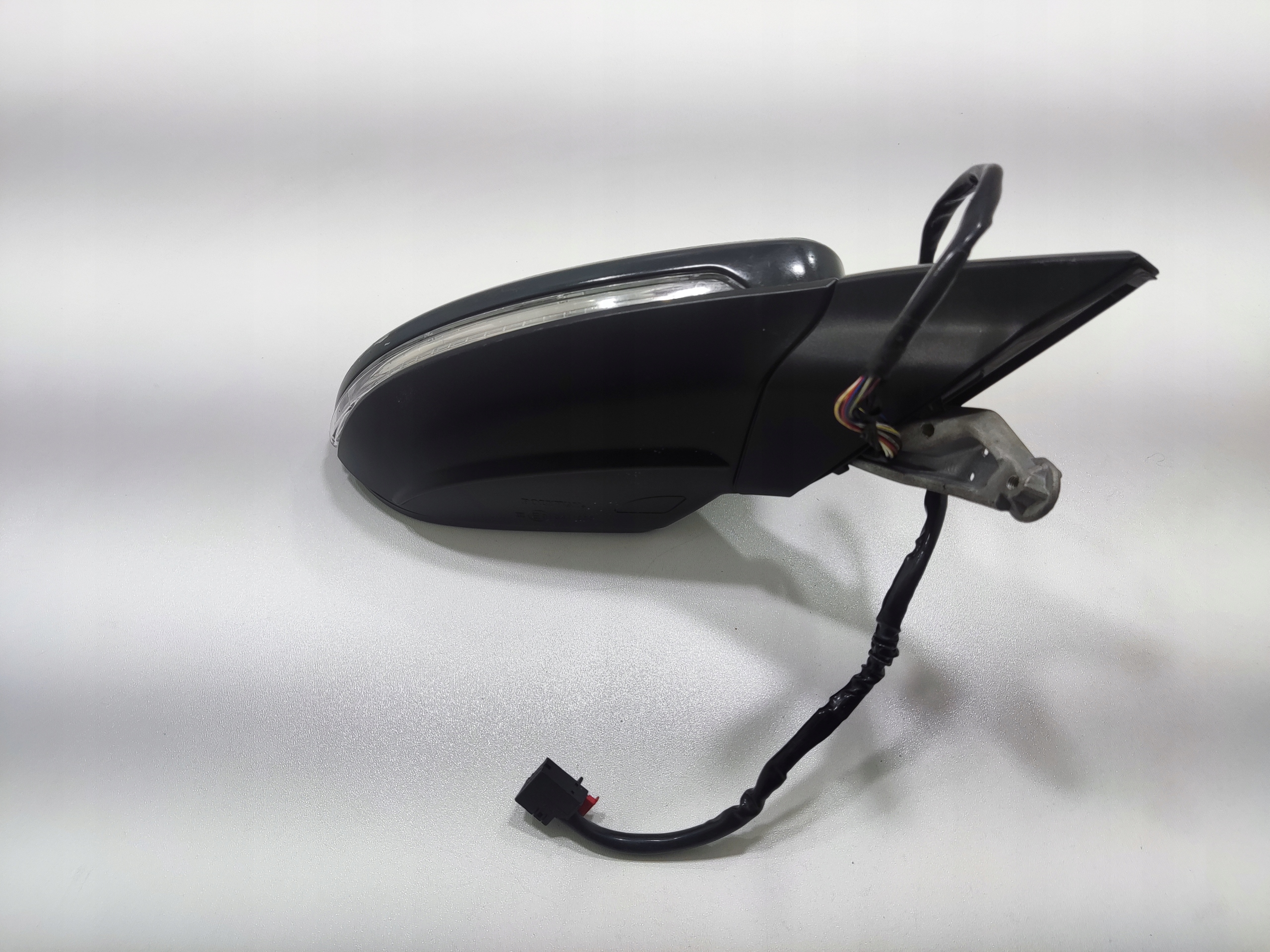 PRAVE ZRKADLO VOLKSWAGEN GOLF VII 9 KABEL 2012-2016 EUROPA