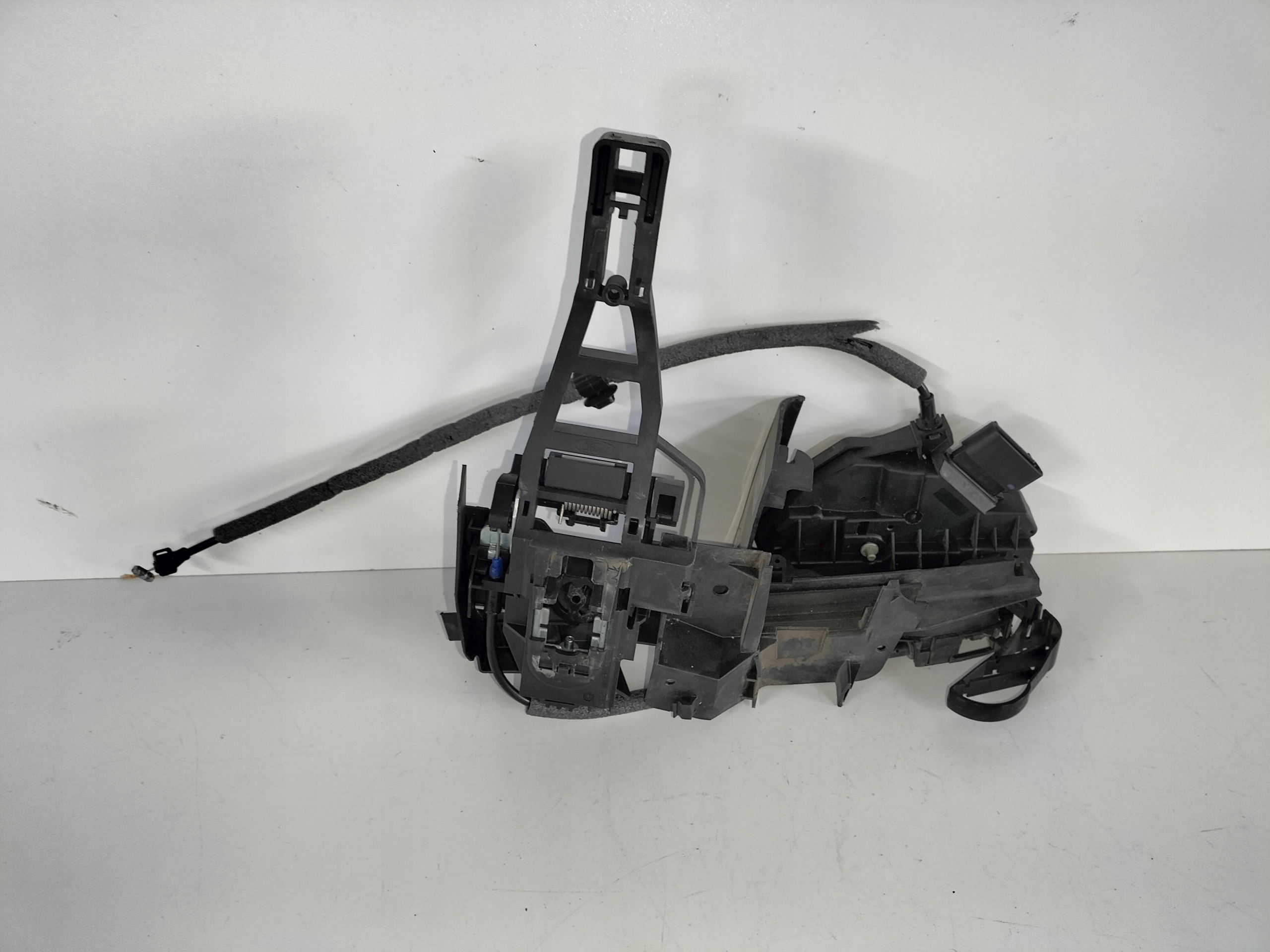 ZAMOK PRAVYCH PREDNYCH DVERI FORD FOCUS MK3 11-