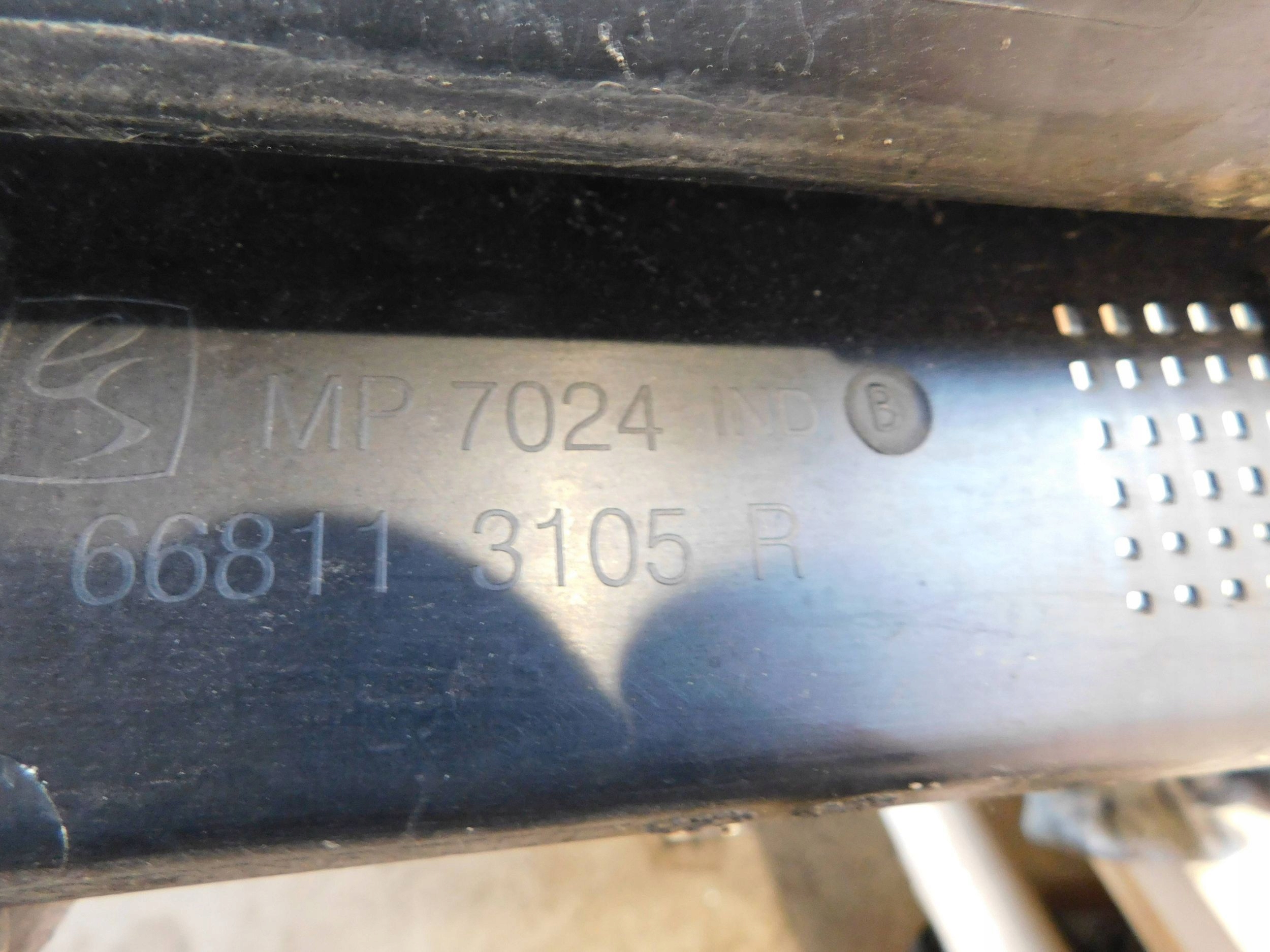 TORPEDO, PLAST POD STIERACE DACIA SANDERO II 2