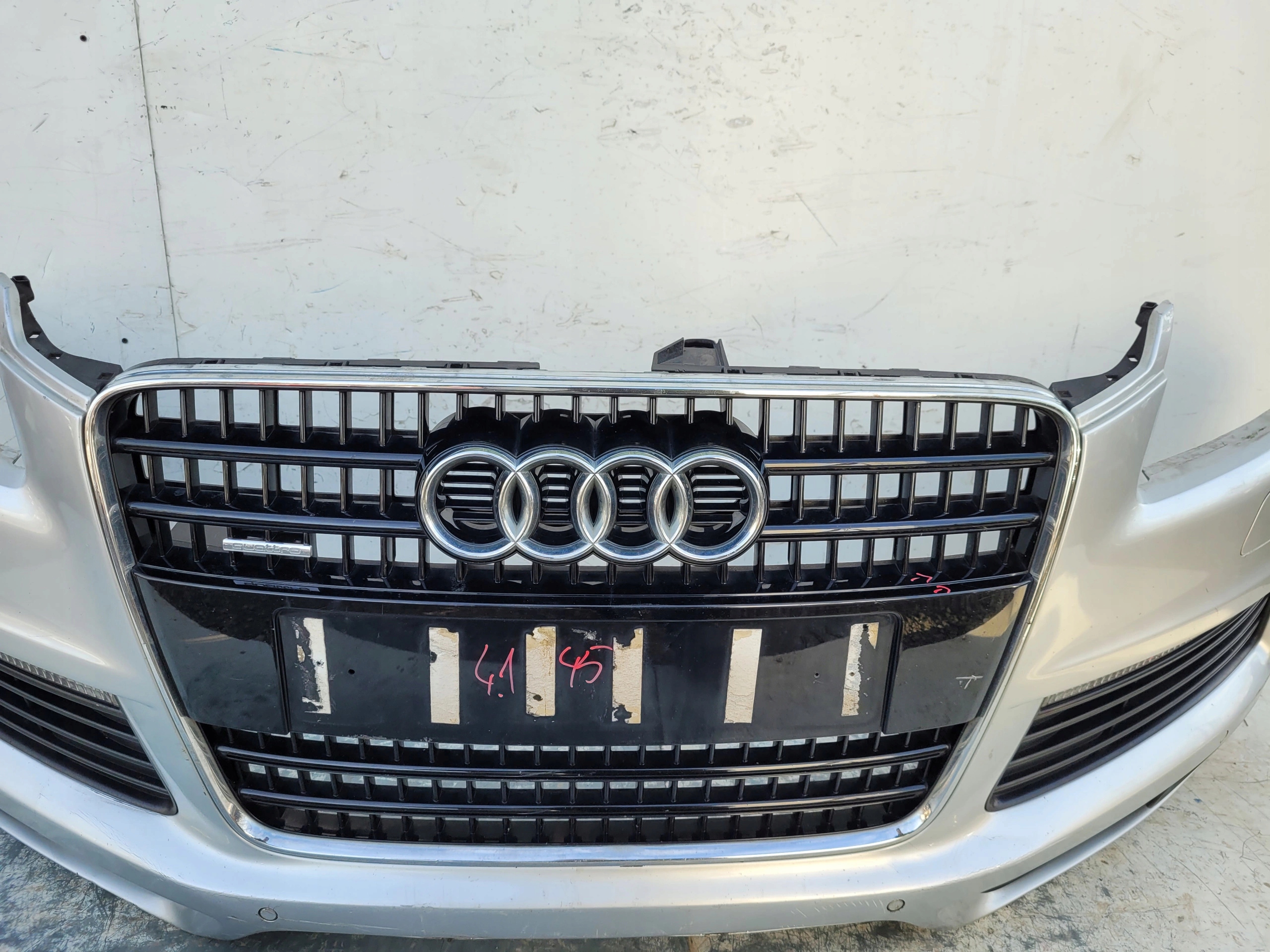 AUDI Q7 4L S-LINE S-LINE 05-09 PREDNÝ NÁRAZNÍK