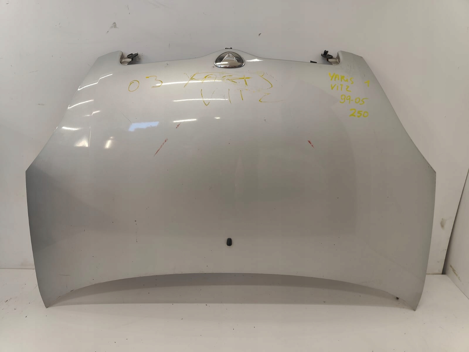 Toyota Yaris I vitz 99-05 PREDNÁ KAPOTA
