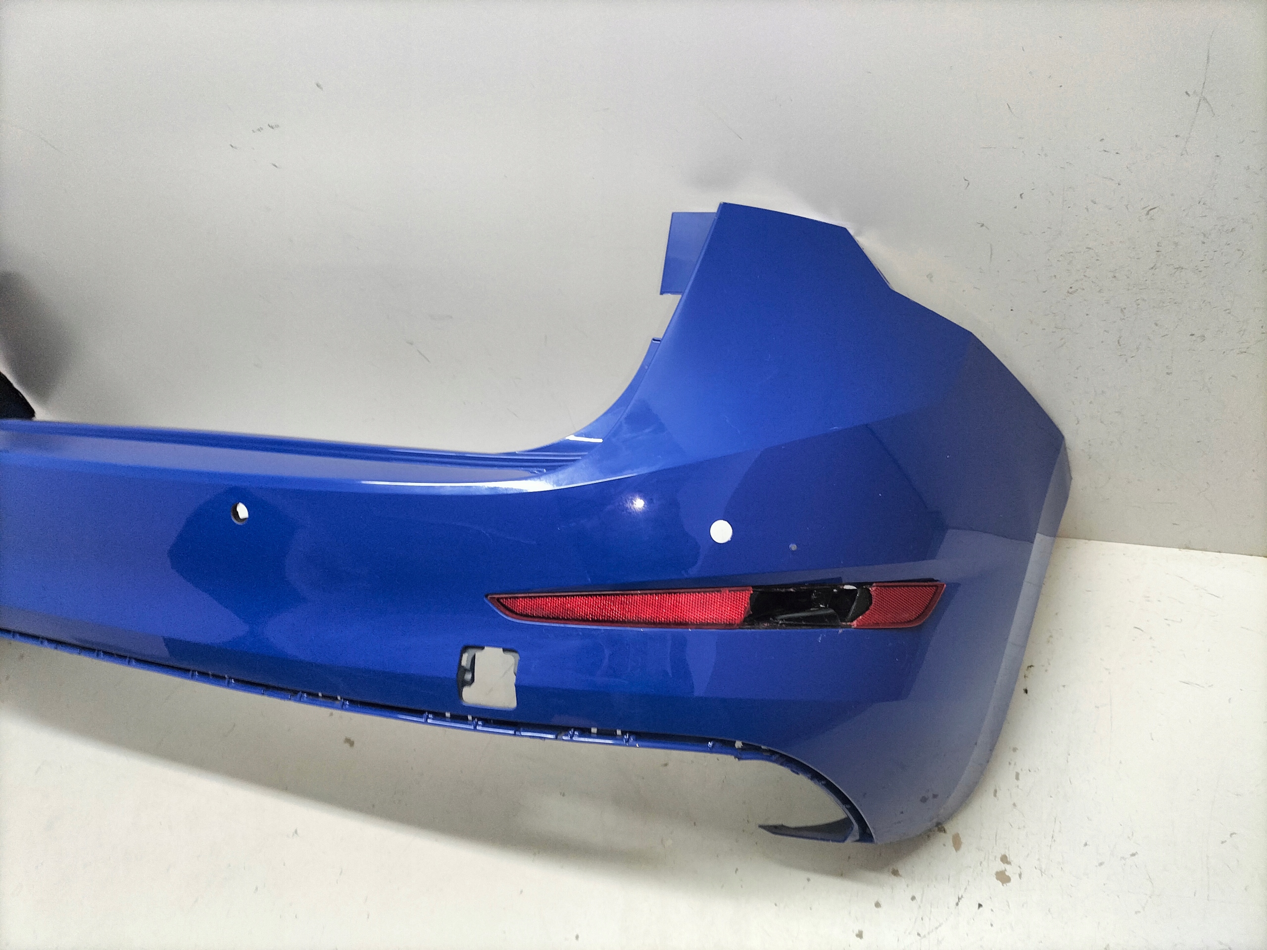 ZADNÝ NÁRAZNÍK SKODA SCALA 19-