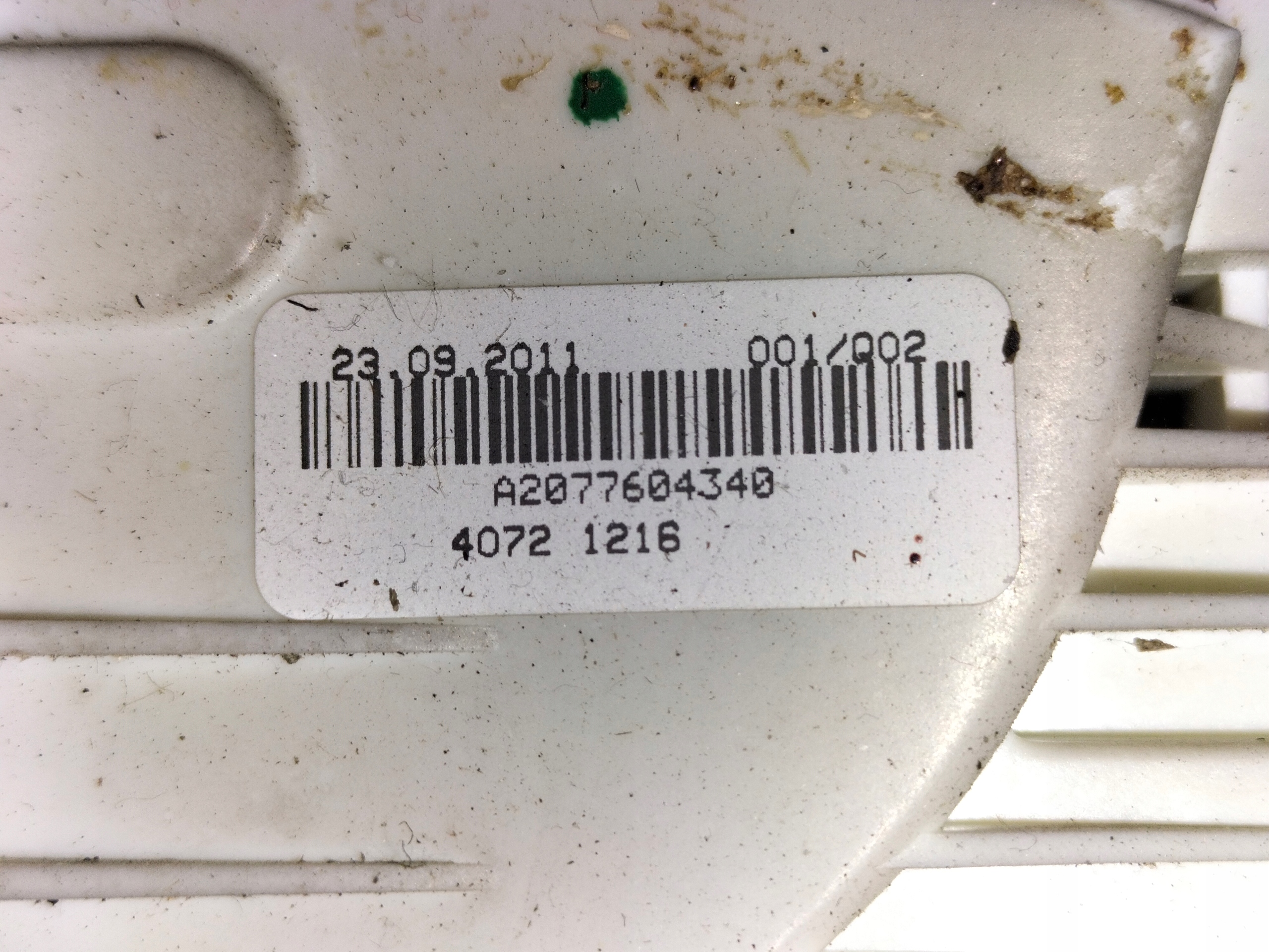 ZÁMOK PRAVÝCH PREDNÝCH DVERÍ MERCEDES E KLASA W 207 09-