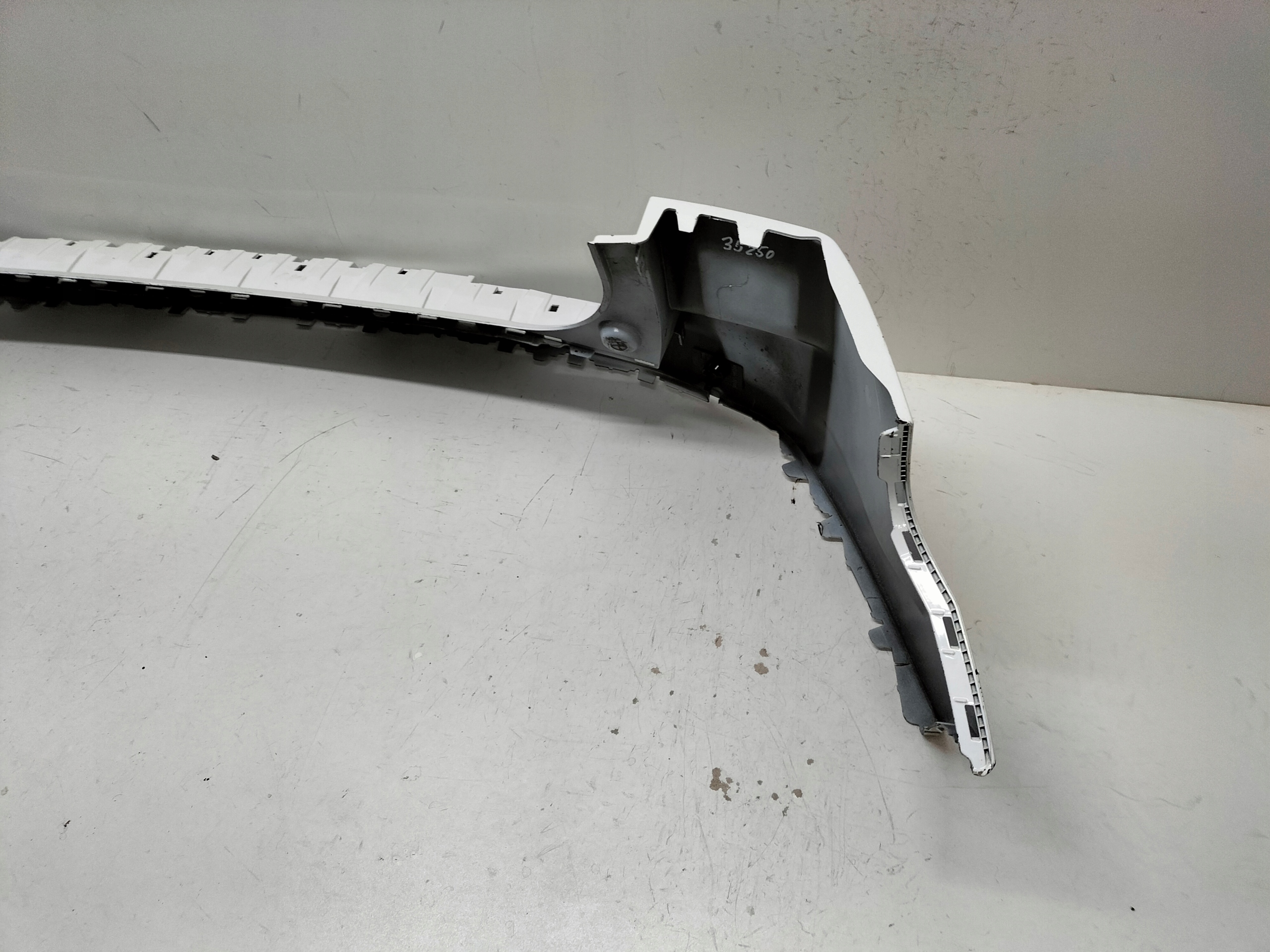 ZADNÝ NÁRAZNÍK CHEVROLET ORLANDO 11-