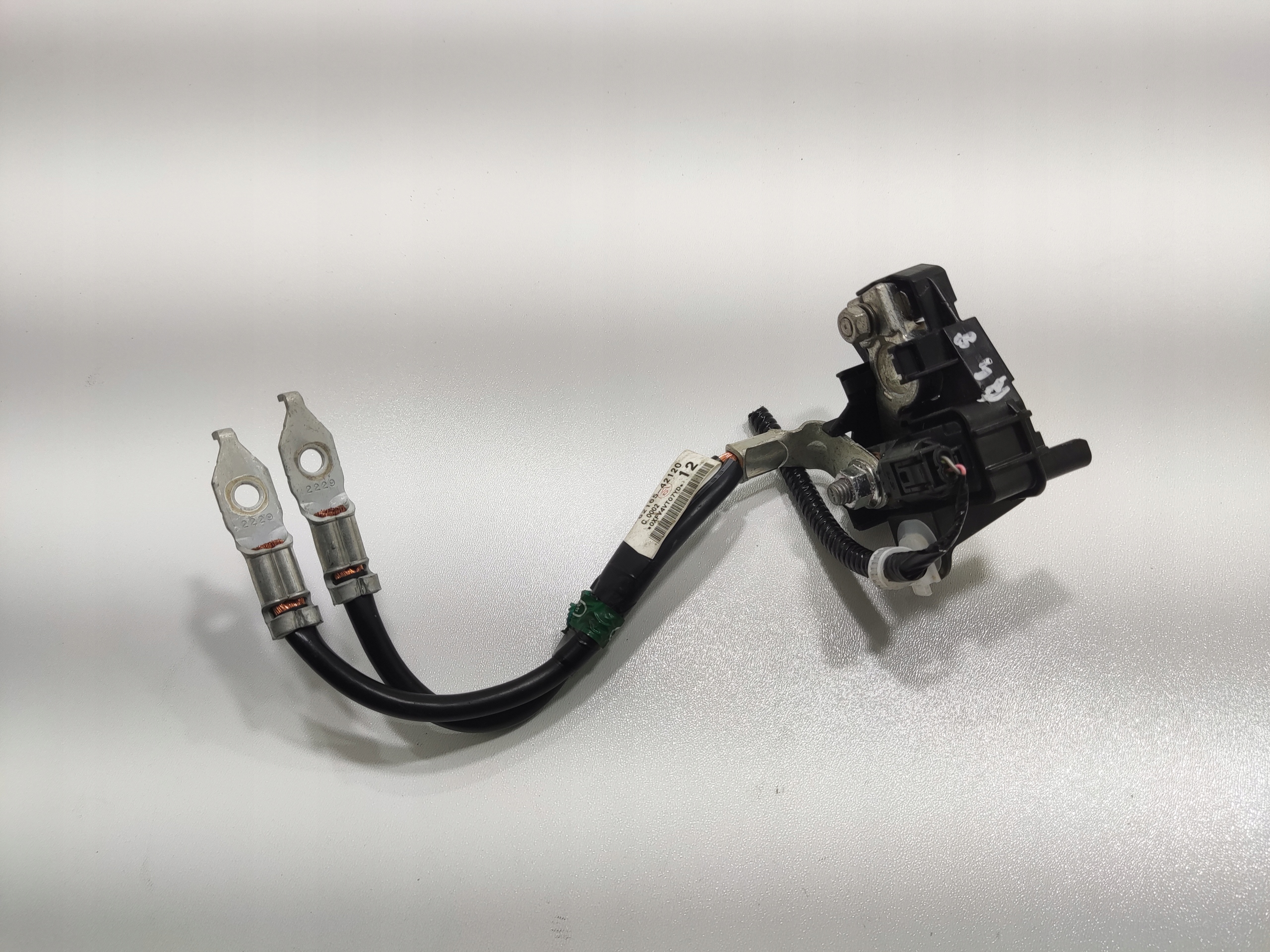 MINUSOVY KONTAKT AUTOBATERIE TOYOTA RAV4 V 2019-2024 82165-42120