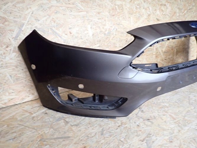 FORD FOCUS III MK3 LIFT 14- PREDNÝ NÁRAZNÍK