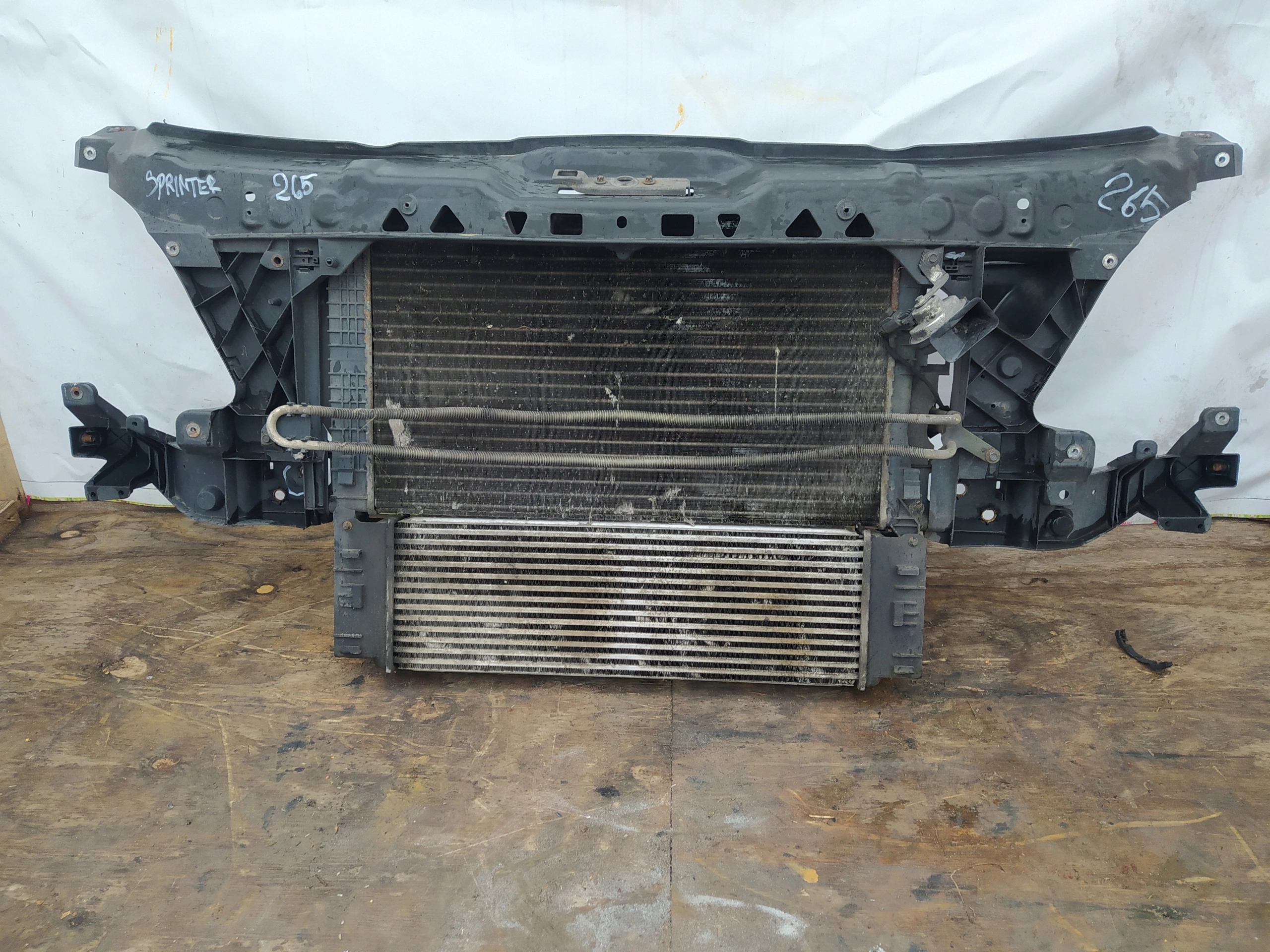 MERCEDES SPRINTER 906 2.2 DCI PREDNÉ ČELO