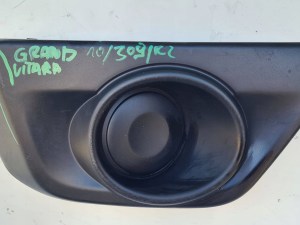Suzuki Grand Vitara II 71781-77KA LISTA NARAZNIKA PRAVÝ PREDNÝ Suzuki Grand Vitara II 71781-77KA LISTA NARAZNIKA PRAVÝ PREDNÝ