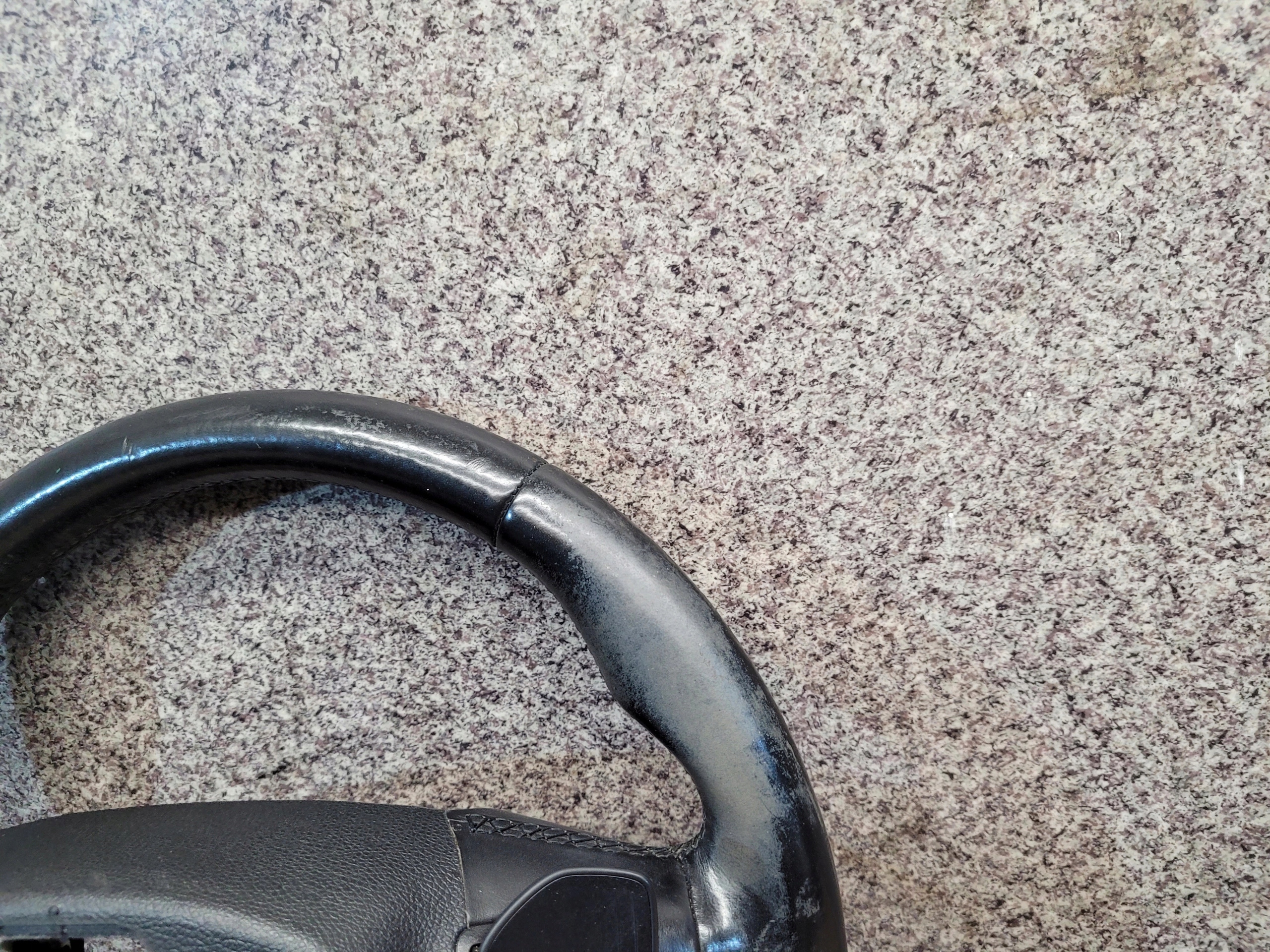 SKODA SUPERB II VOLANT KOŽA PADLA RADENIA RYCHLOSTI MULTIFUNKCIA 3T0419091L