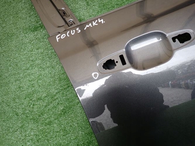 FORD FOCUS MK4 IV 18- PRAVE PREDNE DVERE