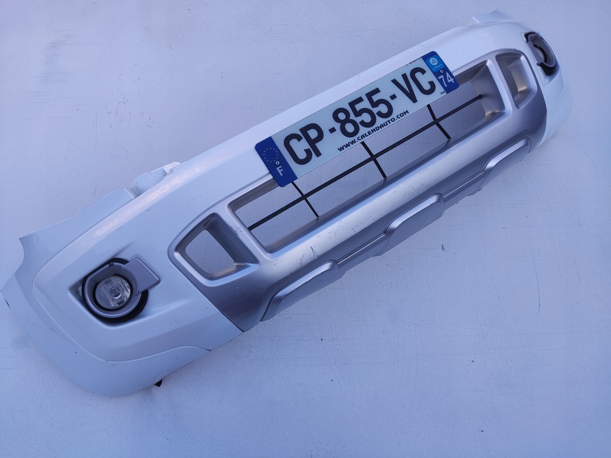 PREDNÝ NÁRAZNÍK KOMPLETNY FORD RANGER V 2012-2015
