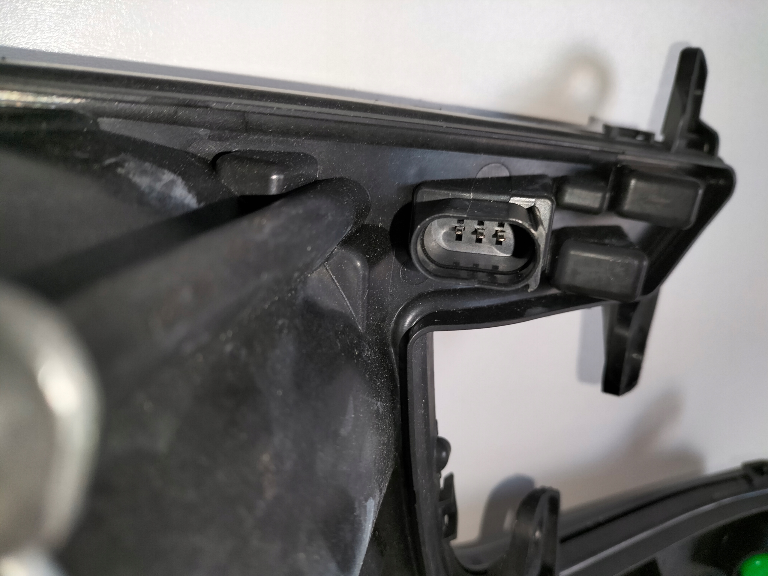 HMLOVKA SVETLO LED DRL NÁRAZNÍKA PREDNÝ LAVY VW PASSAT  B8 GTE 14-19