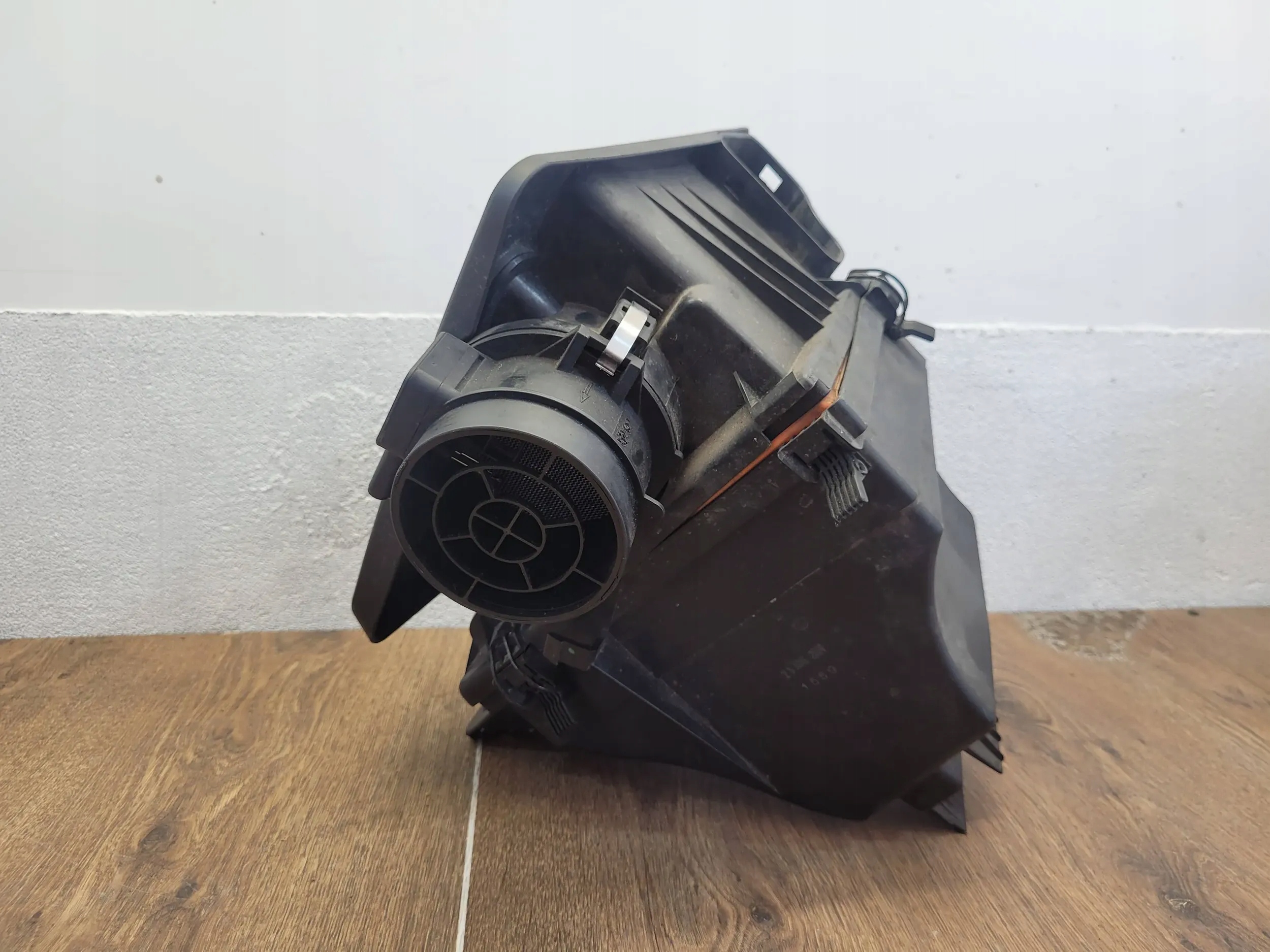 BMW X3 E83 2005 7501975 OBAL VZDUCHOVÉHO FILTERA