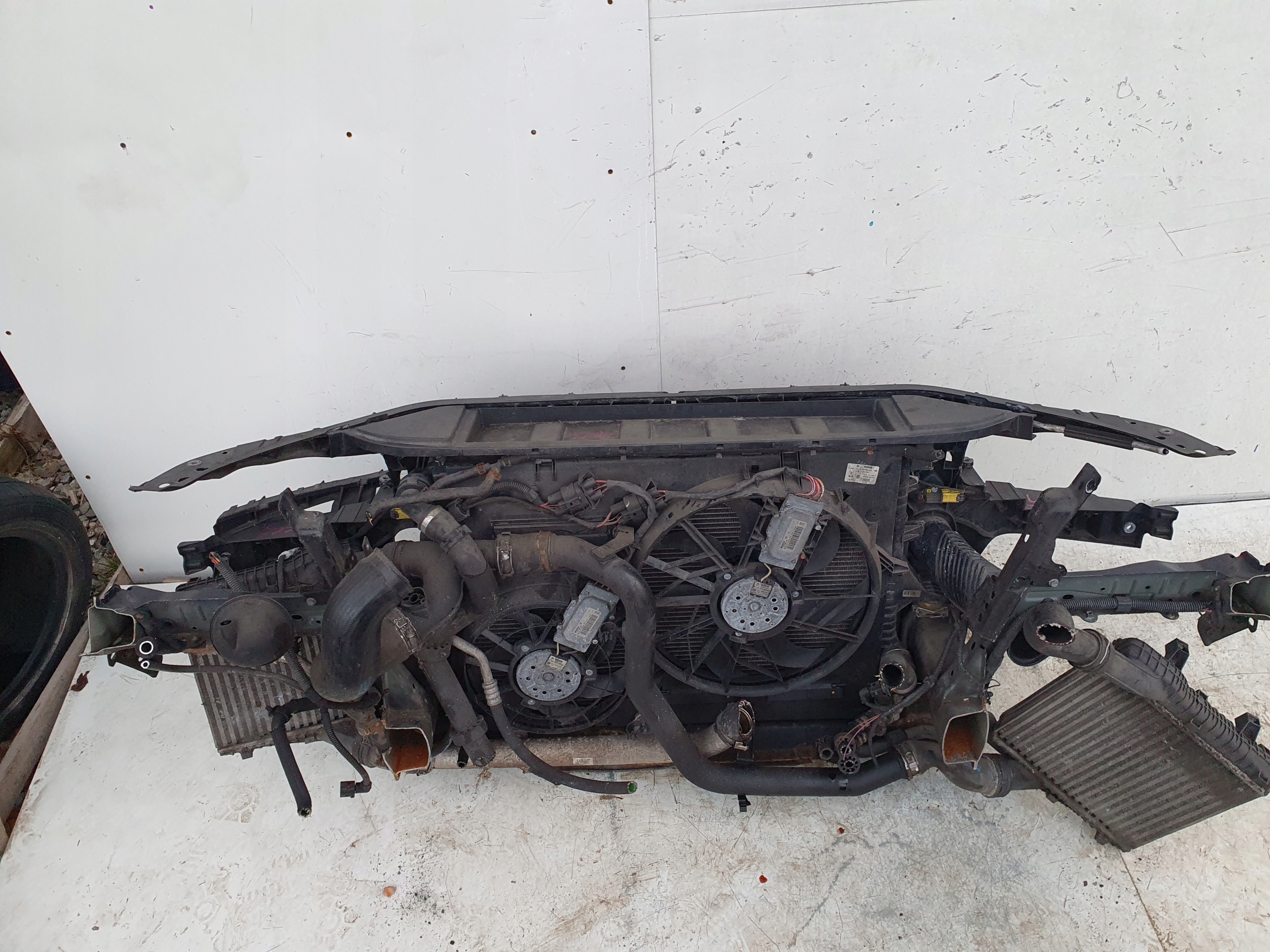 AUDI Q7 4L 3.0 TDI PREDNE CELO