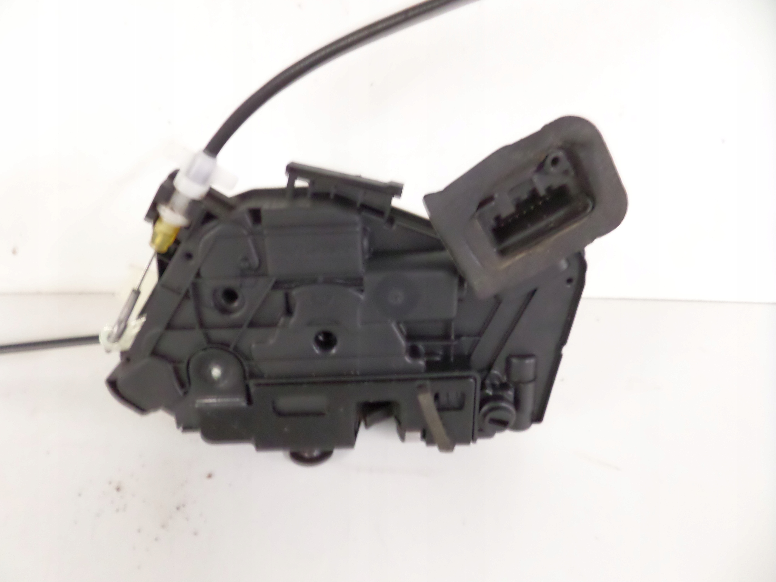 ZAMOK PRAVYCH ZADNYCH DVERI VW GOLF VII 12- LEON III 13-