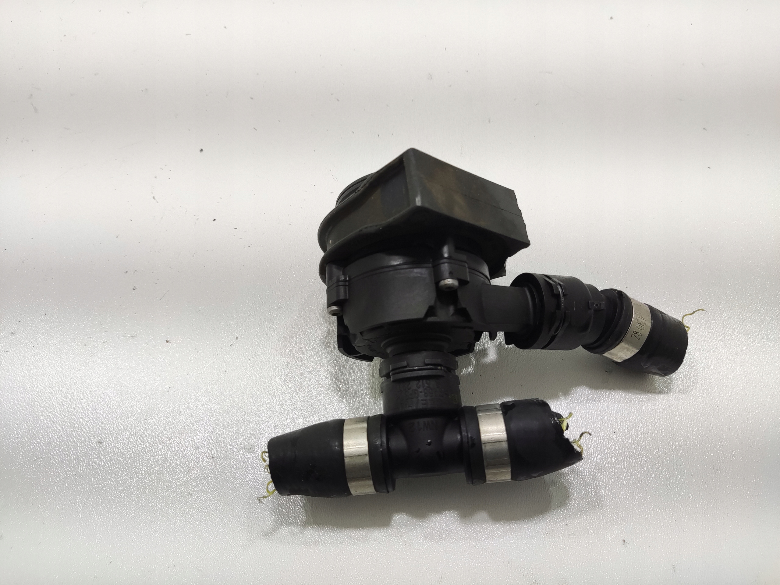 POMOCNÁ VODNÁ PUMPA MINI F55 F56 F57 2018-2021 8486848