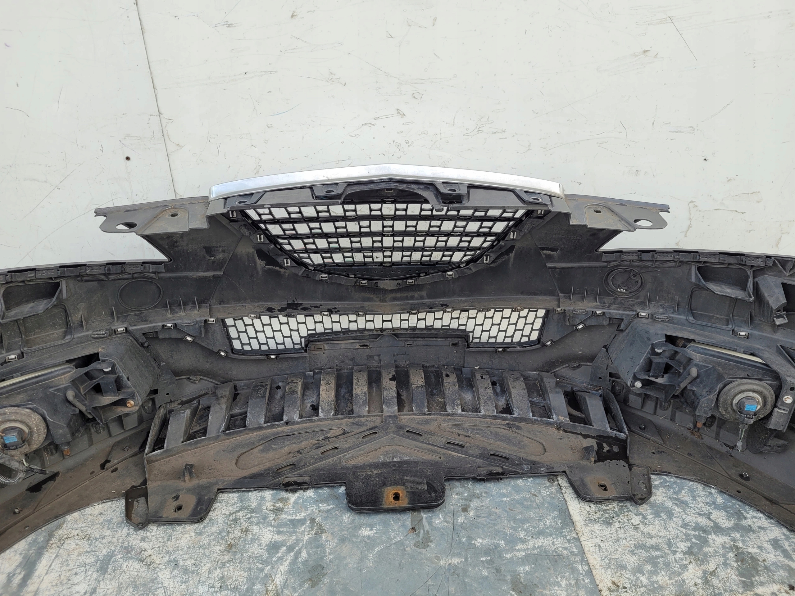 LANCIA CHRYSLER DELTA III 3 08-013 PREDNÝ NÁRAZNÍK