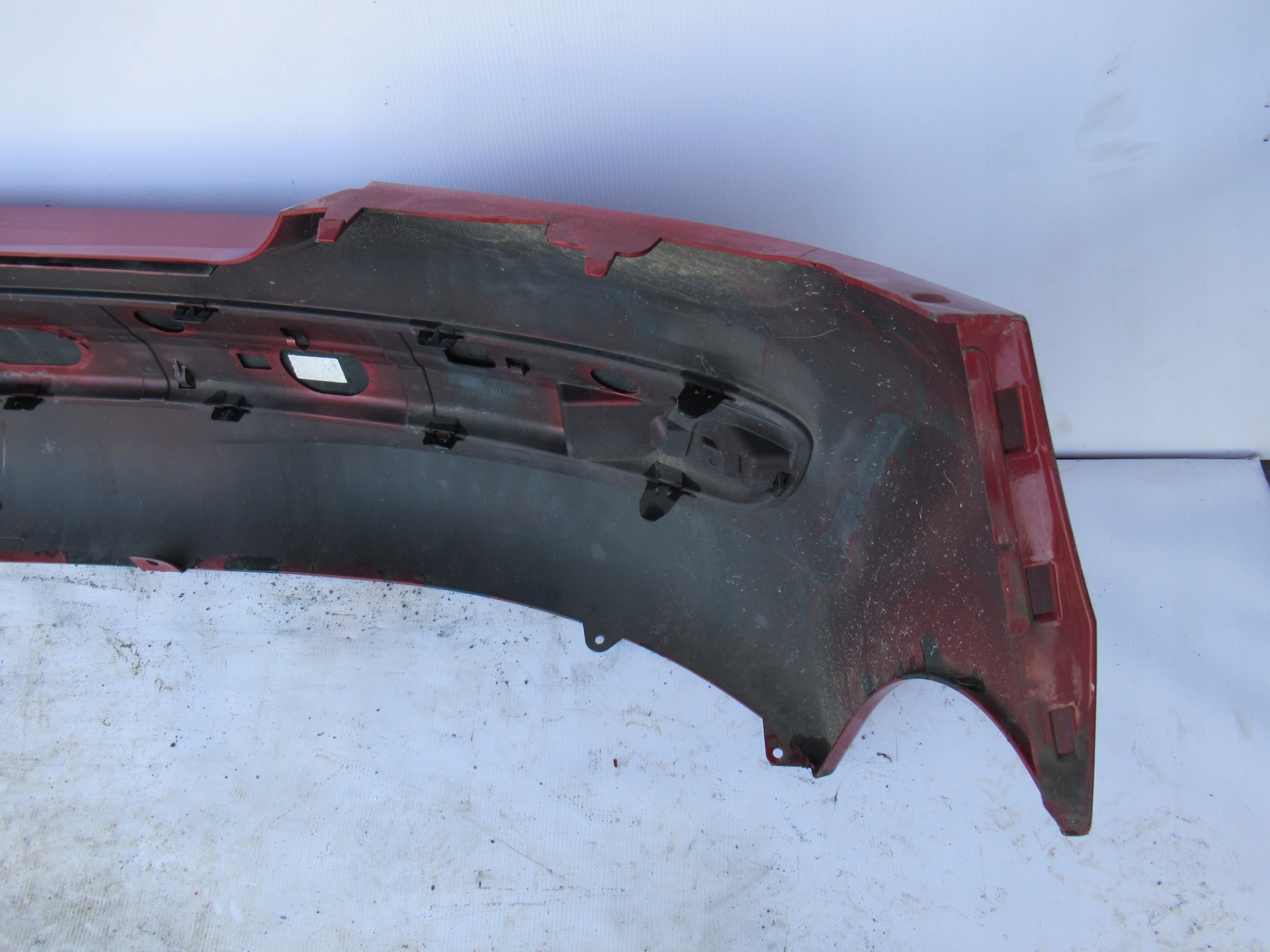 ZADNÝ NÁRAZNÍK PEUGEOT 207 HB