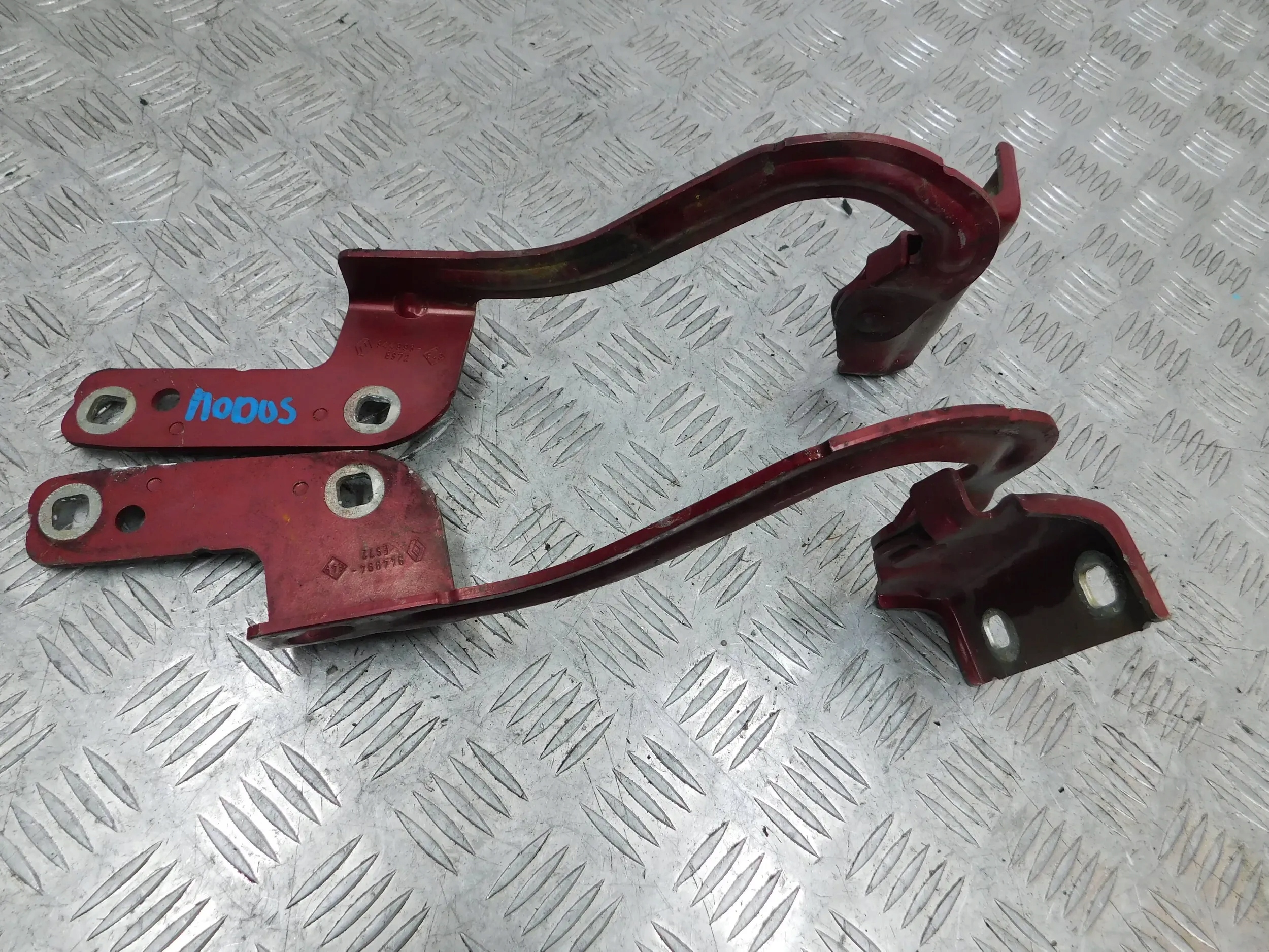 LAVY A PRAVY PANT PREDNEJ KAPOTY RENAULT MODUS LIFT 08-