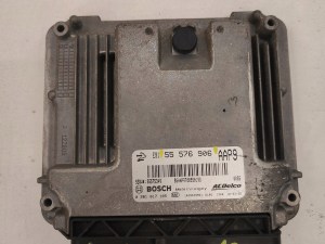 Opel Insignia oe 55576906 0281017105 RIADIACA JEDNOTKA MOTORA ECU Opel Insignia oe 55576906 0281017105 RIADIACA JEDNOTKA MOTORA ECU