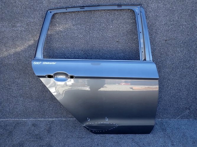 VW GOLF SPORTSVAN PRAVE ZADNE DVERE