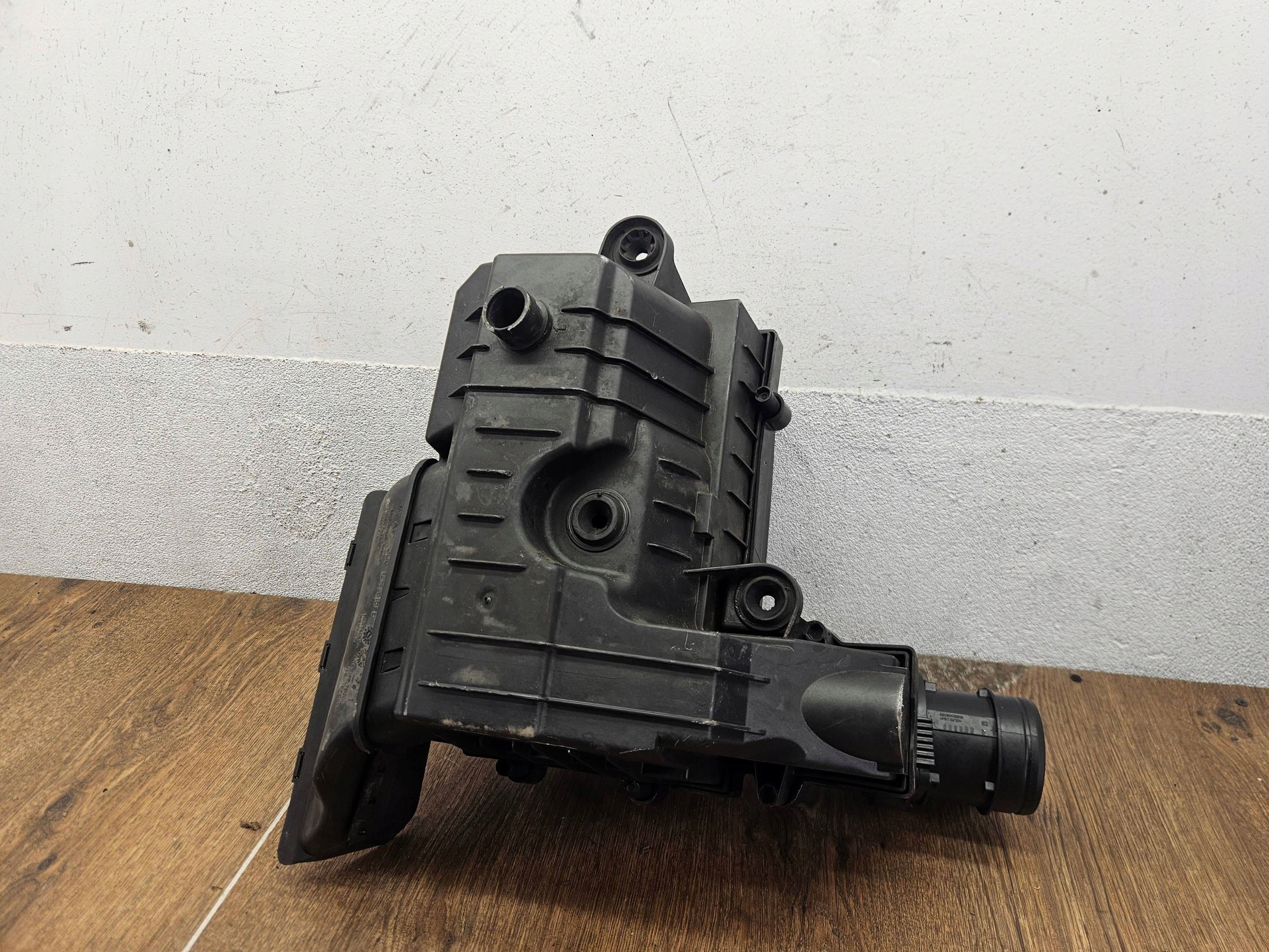 Seat Leon (5F) III 3 5Q0129607S OBAL VZDUCHOVÉHO FILTERA