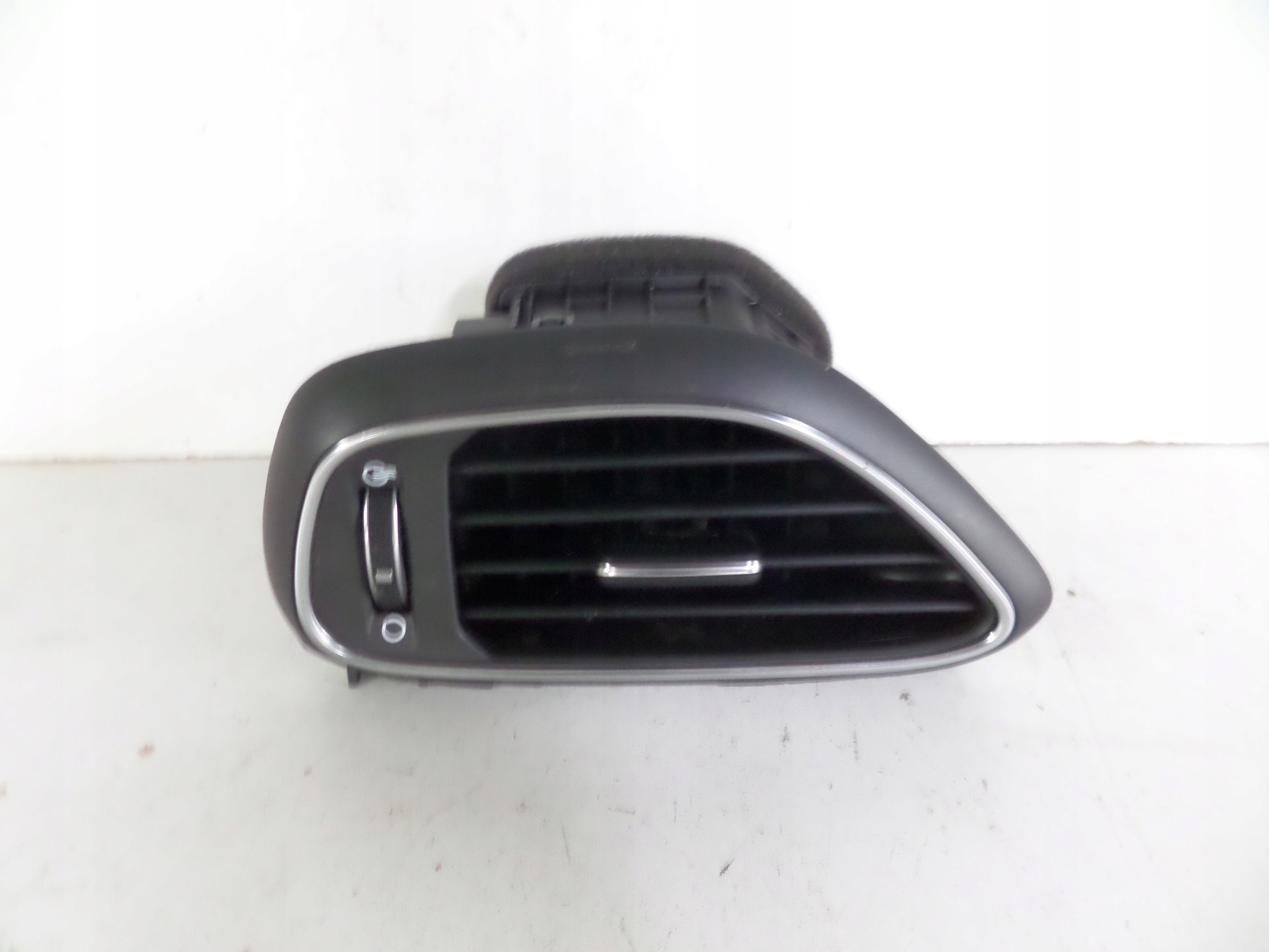 LAVY FUKAR VYDUCH KURENIA HYUNDAI I30 III 17-