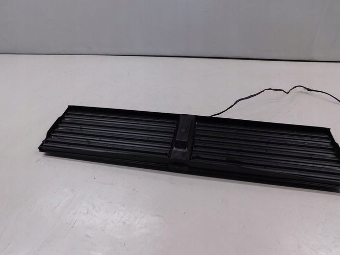 BMW X1 F48 F45 F46 2 NASAVANIE VZDUCHU 9319918-01