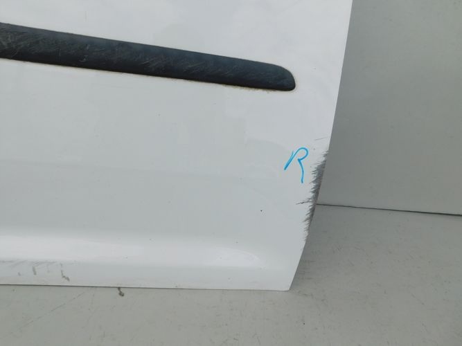 VW CADDY LIFT 15- PRAVE PREDNE DVERE