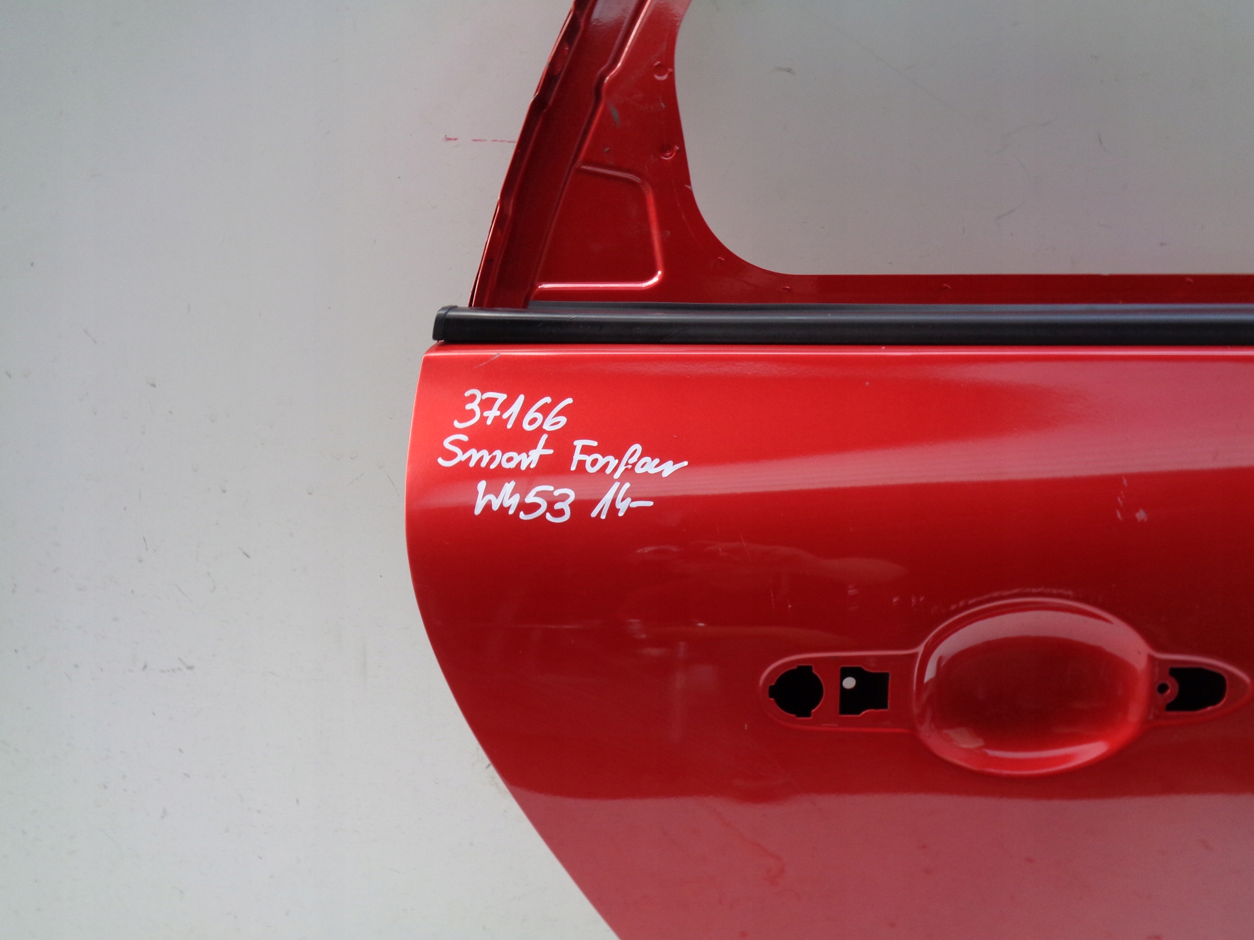 PRAVE ZADNE DVERE SMART FORFOUR W453 14- NR 37166
