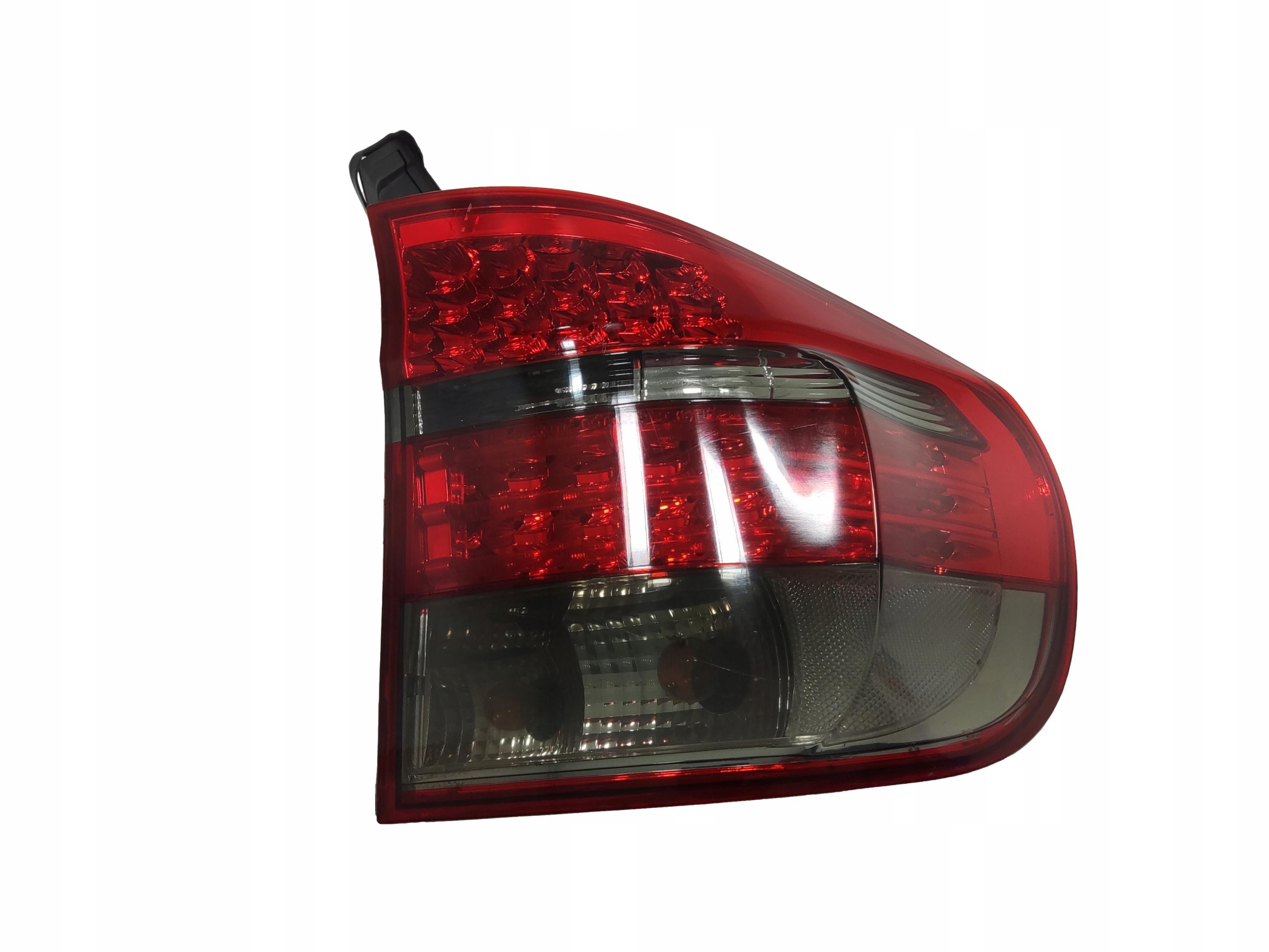 PRAVE ZADNE SVETLO BMW X5 E70 EAGLE EYES BM124-BEDE4 2006-2009