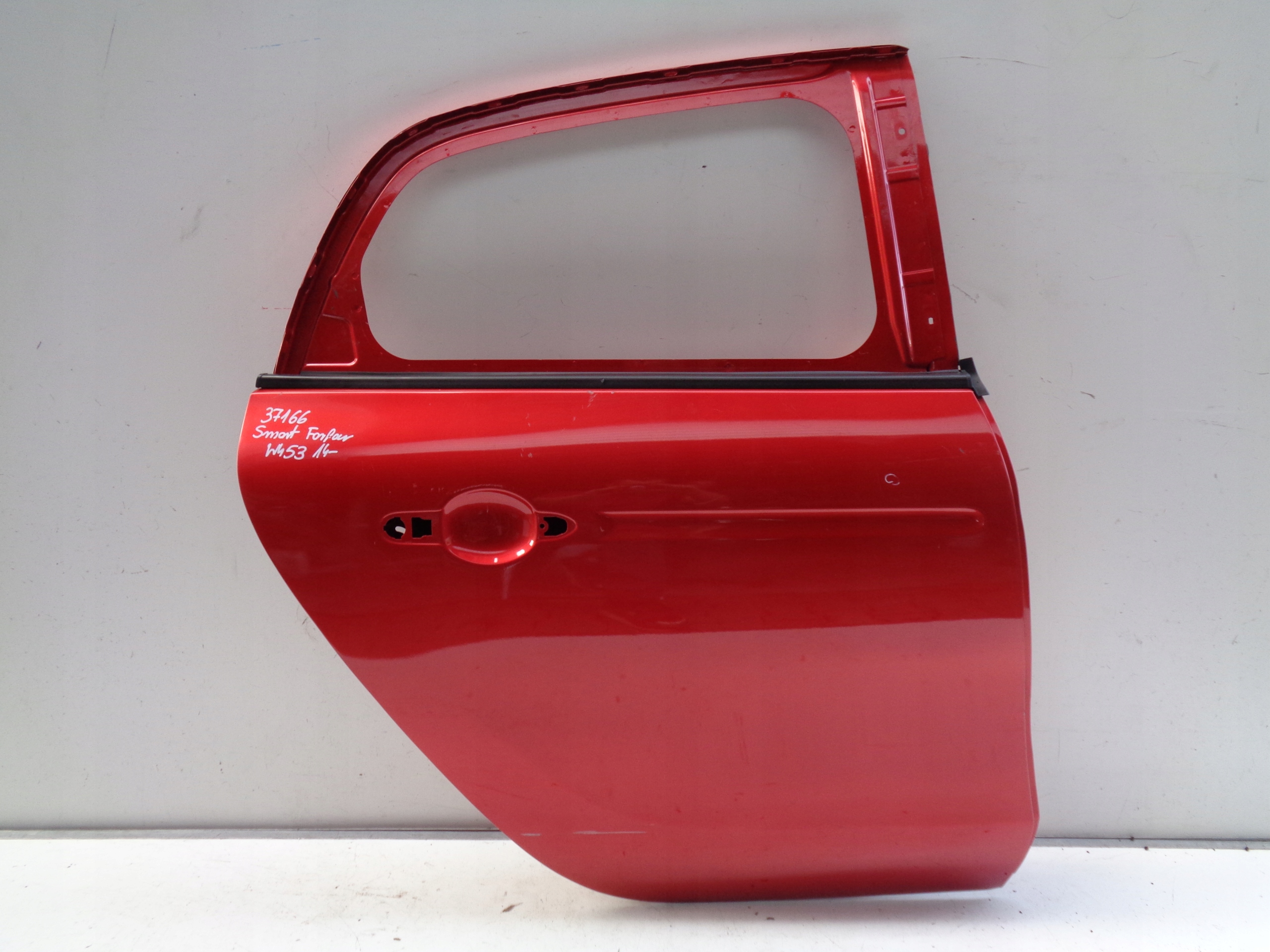 PRAVE ZADNE DVERE SMART FORFOUR W453 14- NR 37166