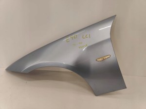 BMW 3 seria 05-12 ĽAVÝ PREDNÝ BLATNÍK BMW 3 seria 05-12 ĽAVÝ PREDNÝ BLATNÍK