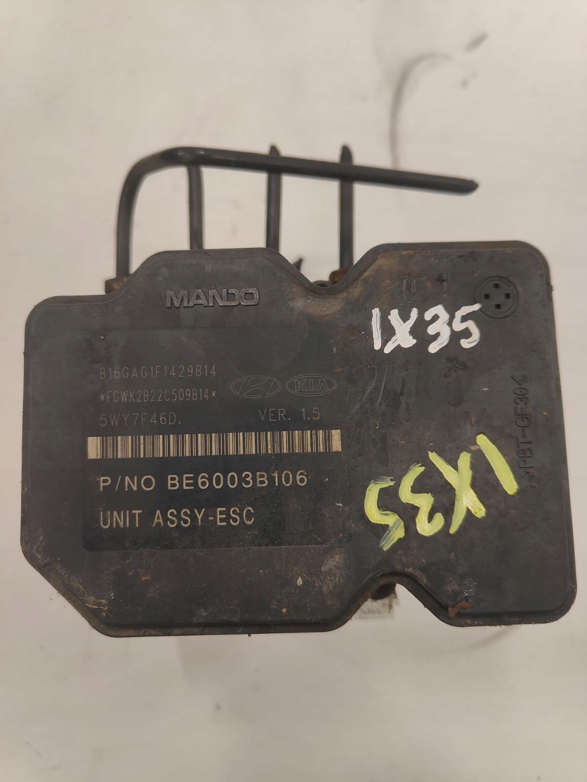 HYUNDAI IX35 oe 58920-2y940 KOCKA ABS