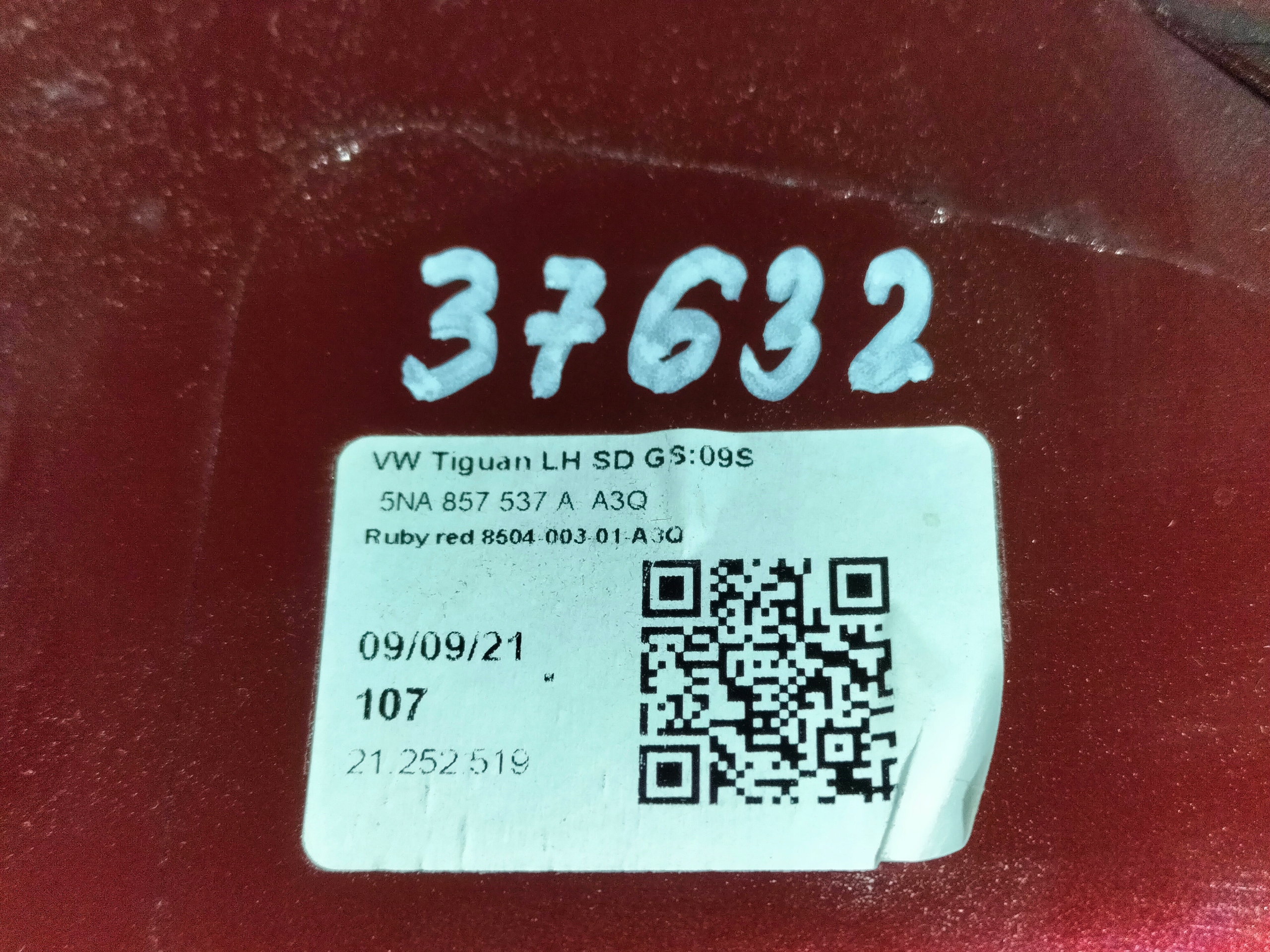 OBAL KRYT ĽAVÉHO ZRKADLA VW TIGUAN II 16-