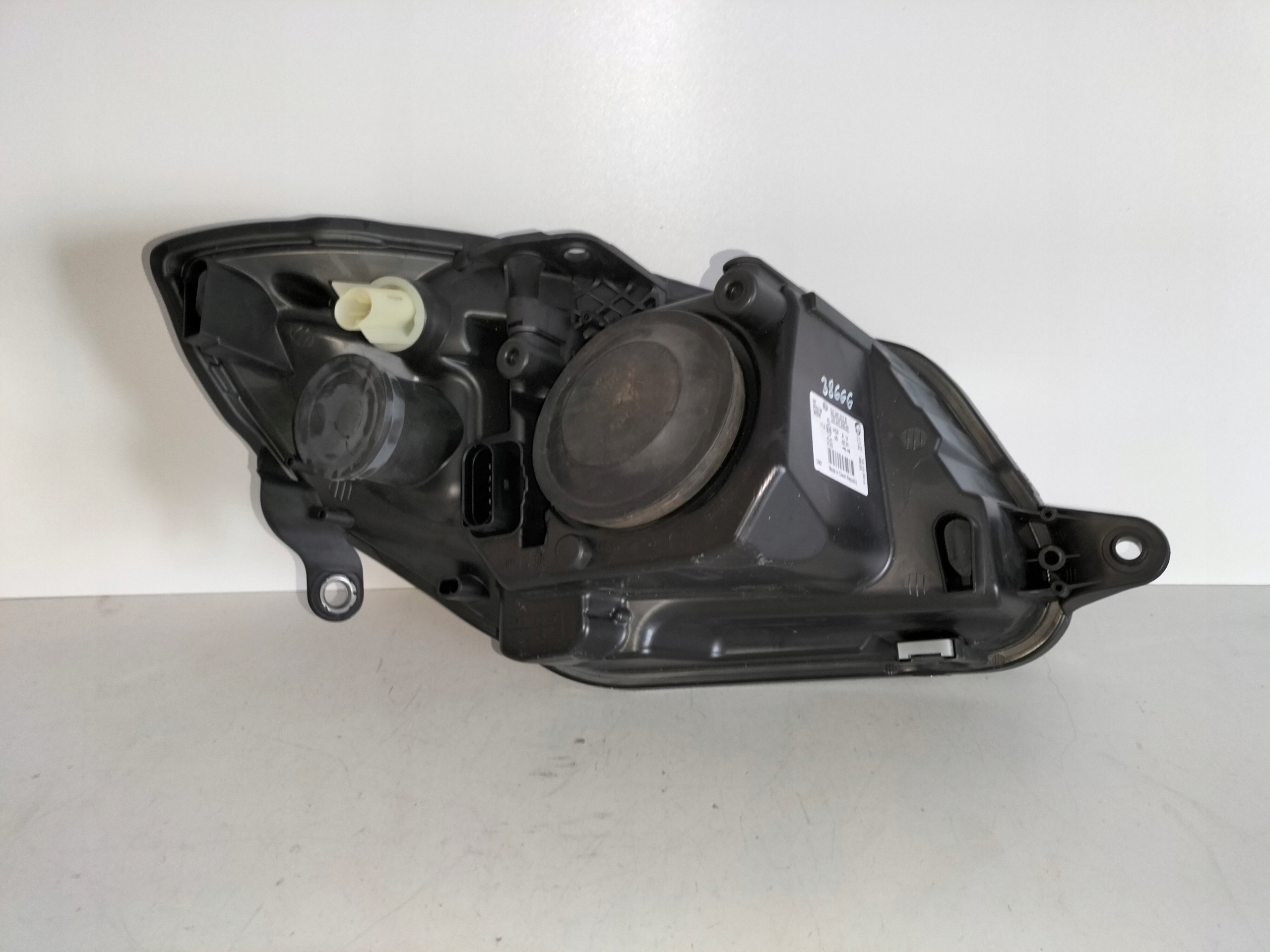 LAVE PREDNE SVETLO SKODA FABIA II 07-10 ROOMSTER 06-10