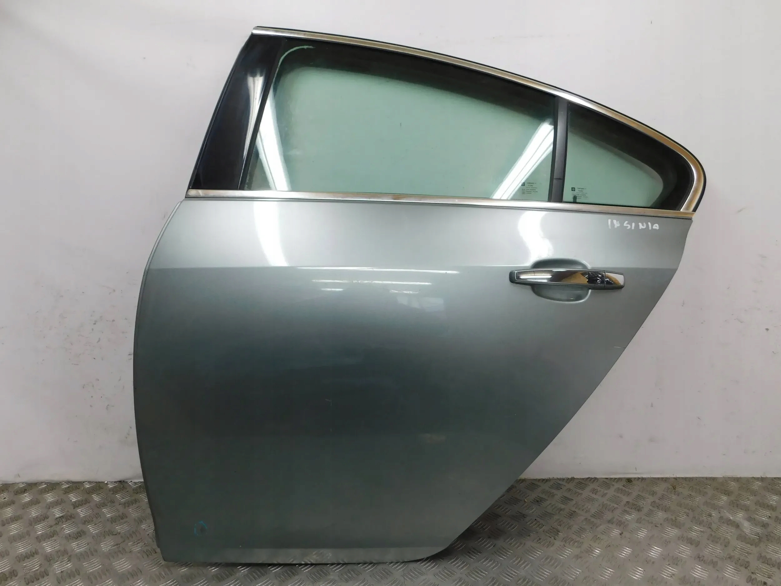 LAVE ZADNE DVERE OPEL INSIGNIA A SEDAN