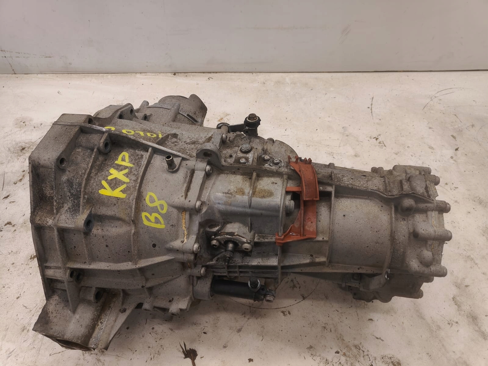 Audi a4 b8 a5 PREVODOVKA MANUALNA 2.0 tdi KXP